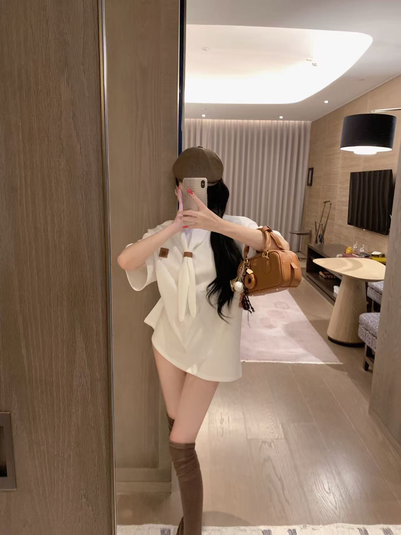 L0WEWレースアップTシャツ【50％割引+送料無料】【50％割引+送料無料】