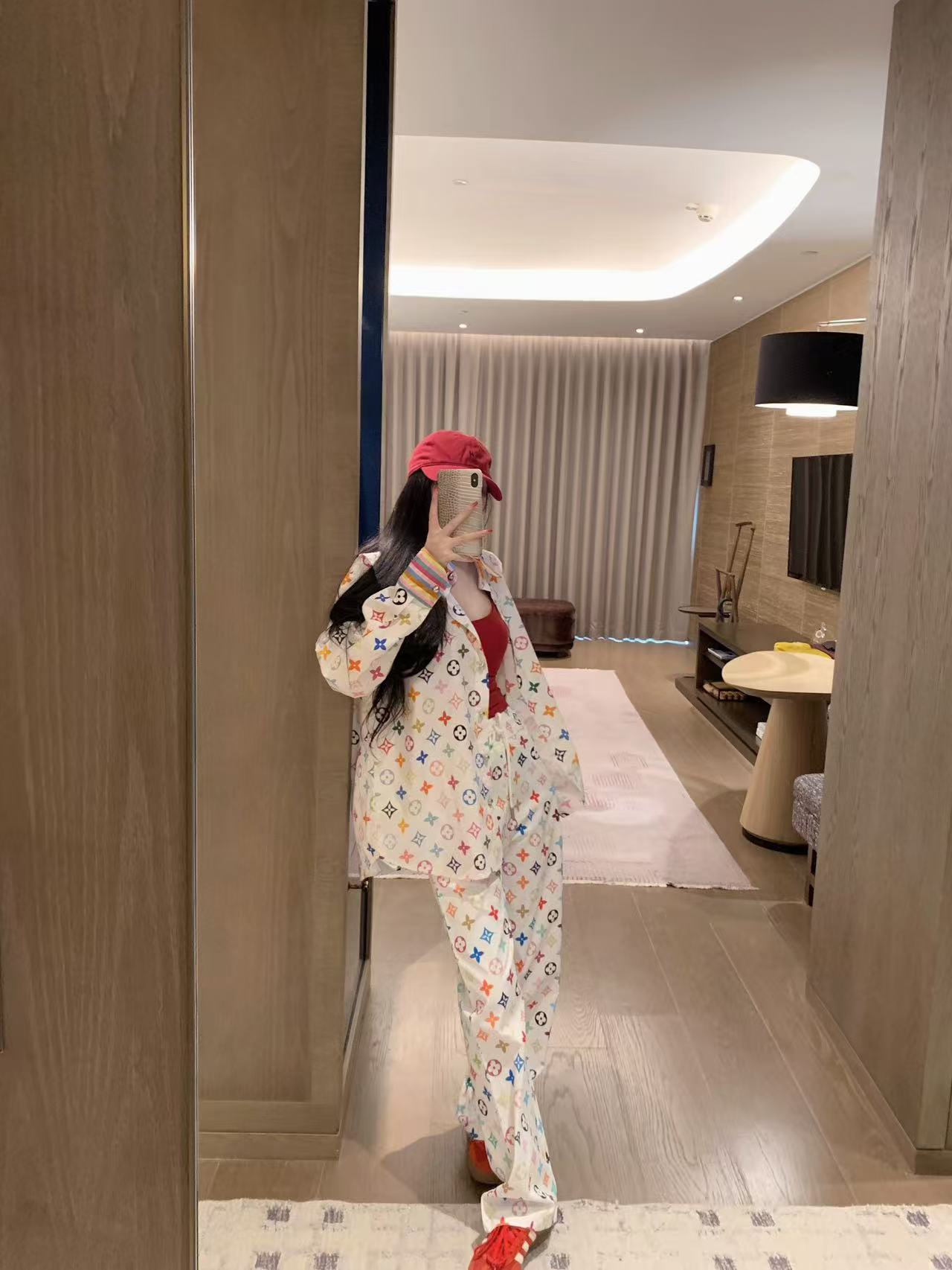 LVプリントシャツとパンツのツーピースセット【50％割引+送料無料】