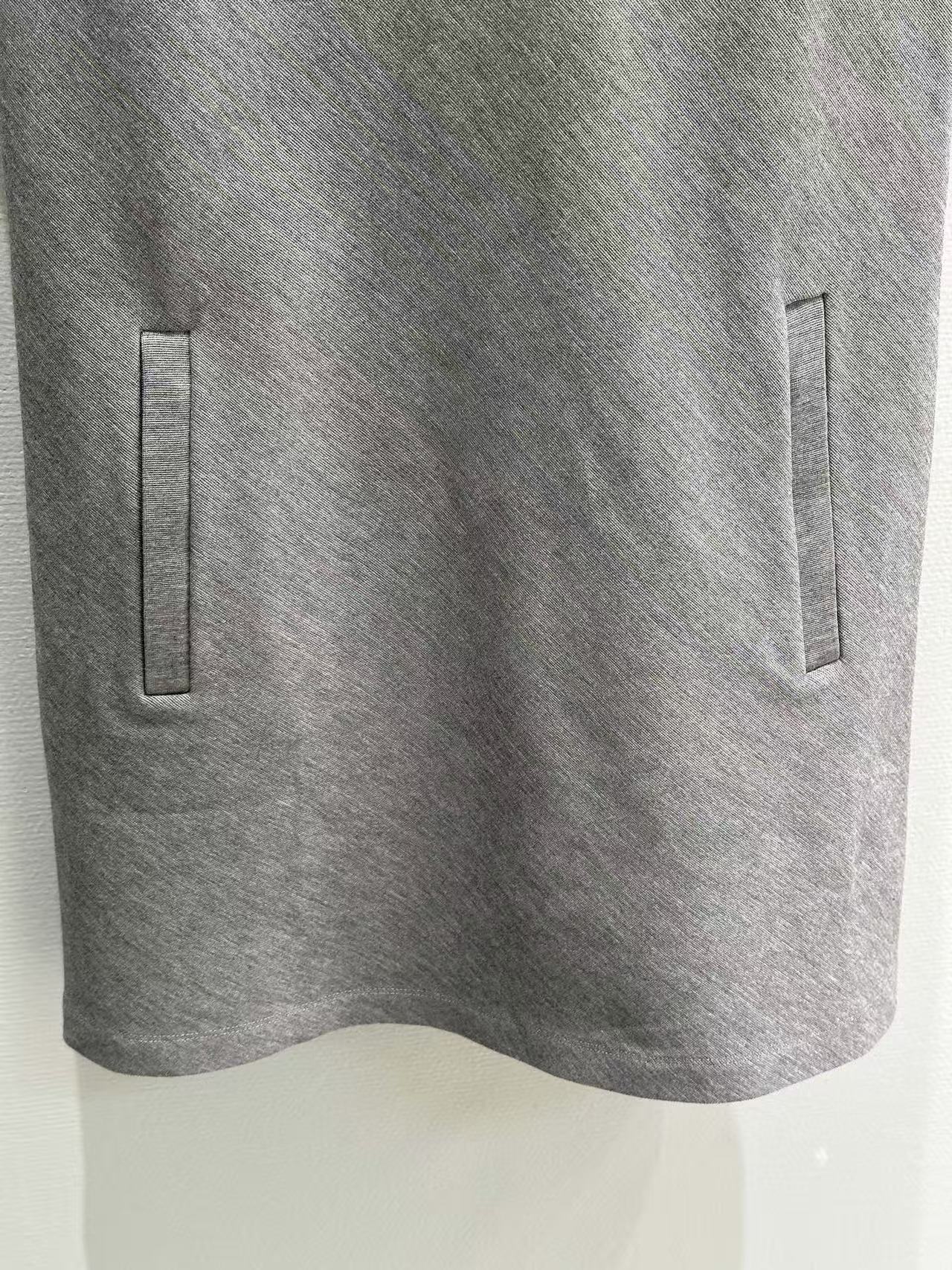 M1UM1U カラーブロック ノースリーブ ドレス【50％割引+送料無料】