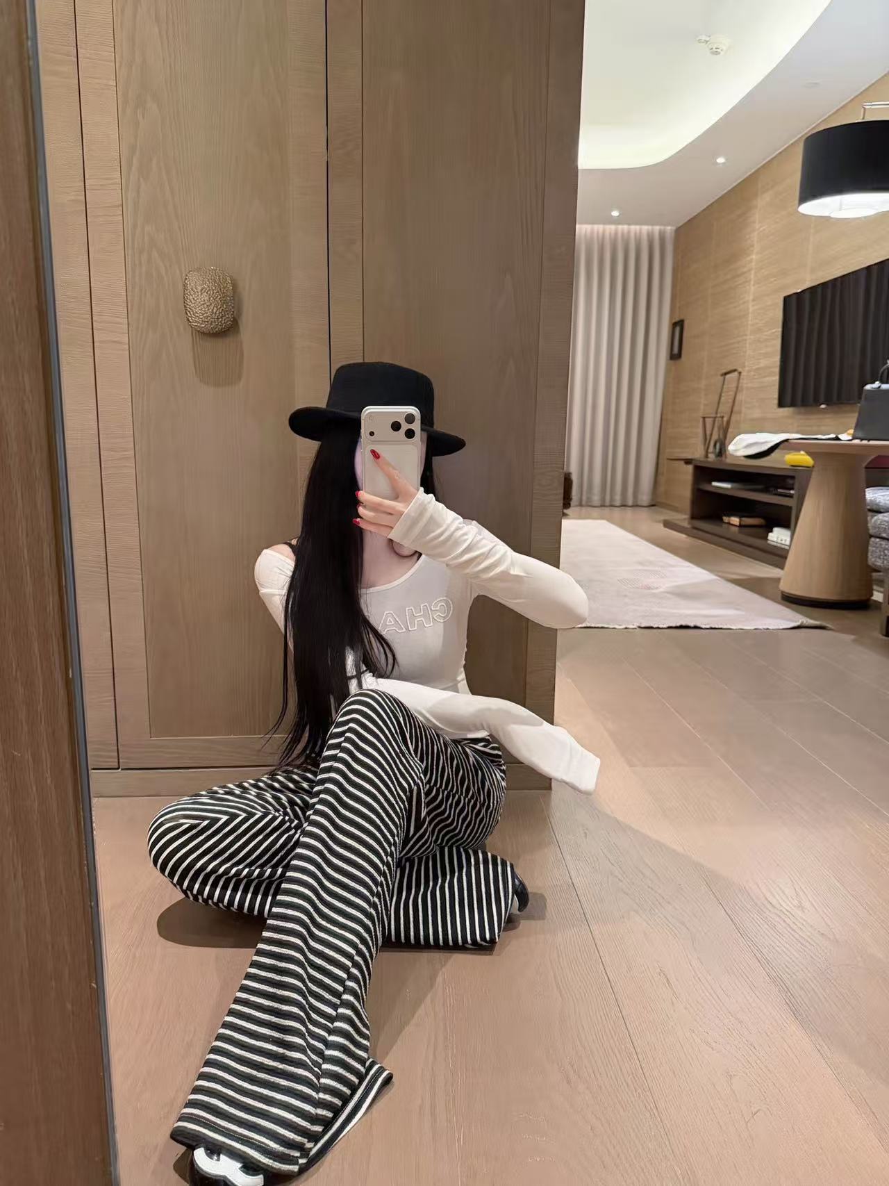 CHANE1 3DレターTシャツ【50％割引+送料無料】