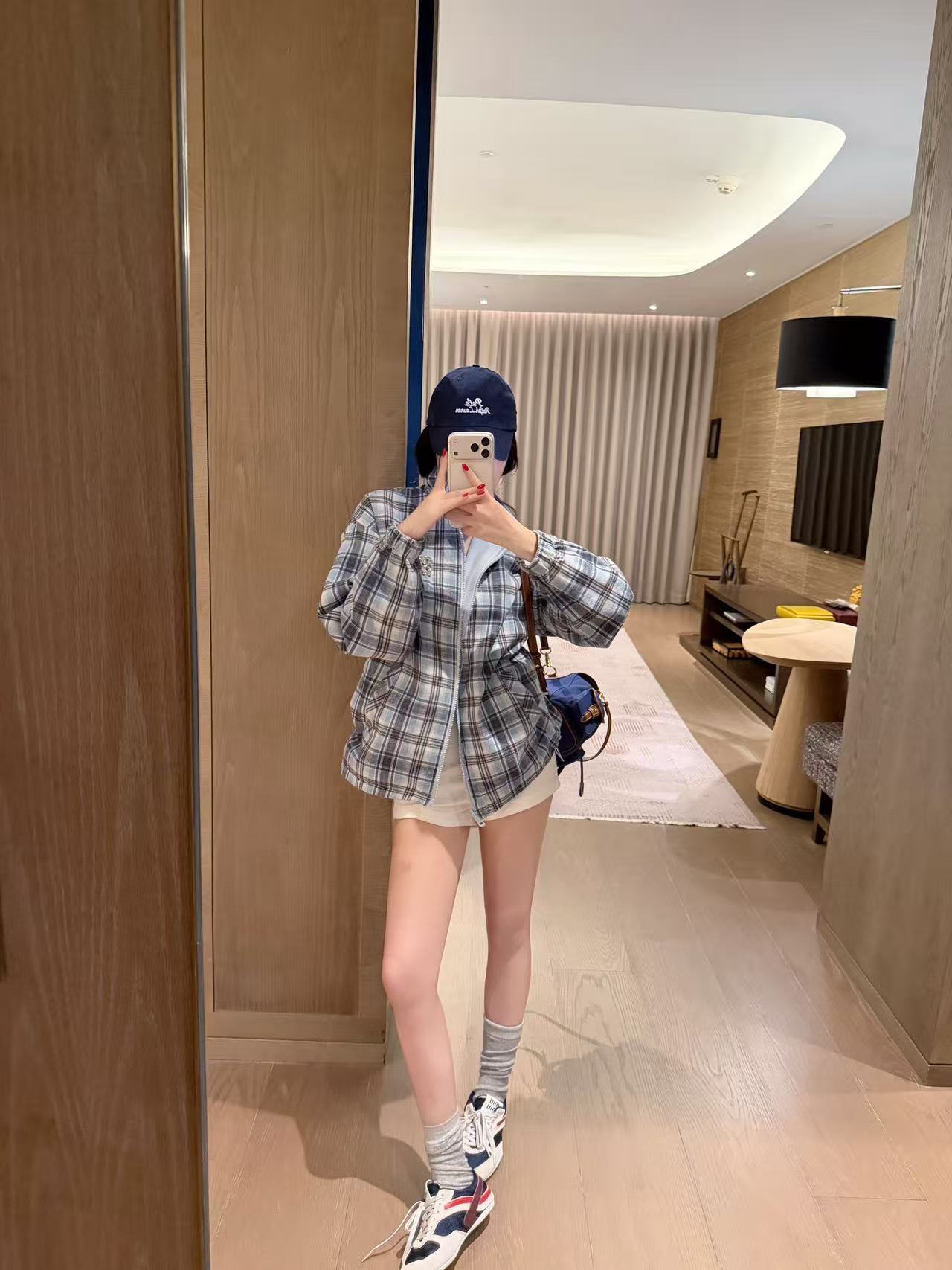 M1UM1U 両面チェック柄ラインストーンジャケット【50％割引+送料無料】