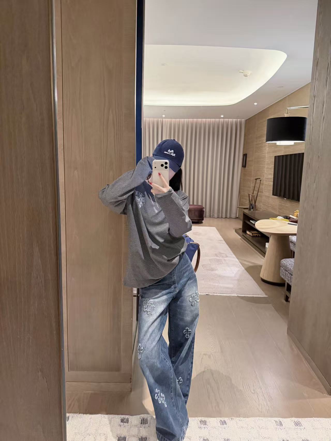 Chr0me HeartsラインストーンピンTシャツ【50％割引+送料無料】