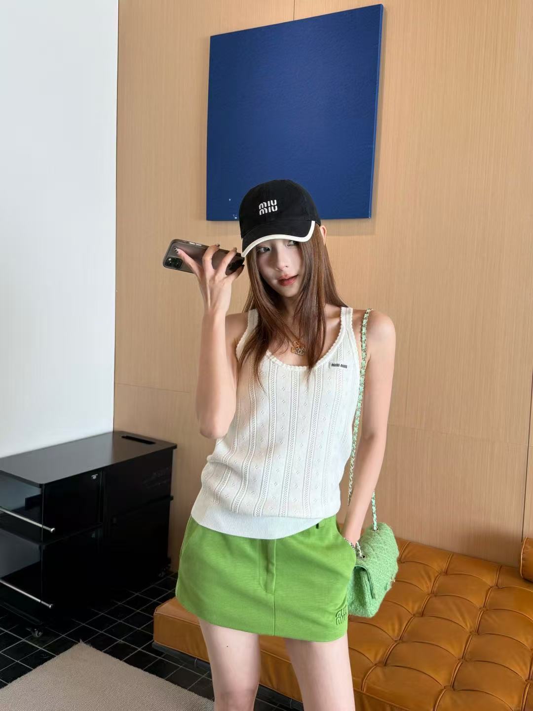 M1UM1U シンプルレターウールベスト【50％割引+送料無料】