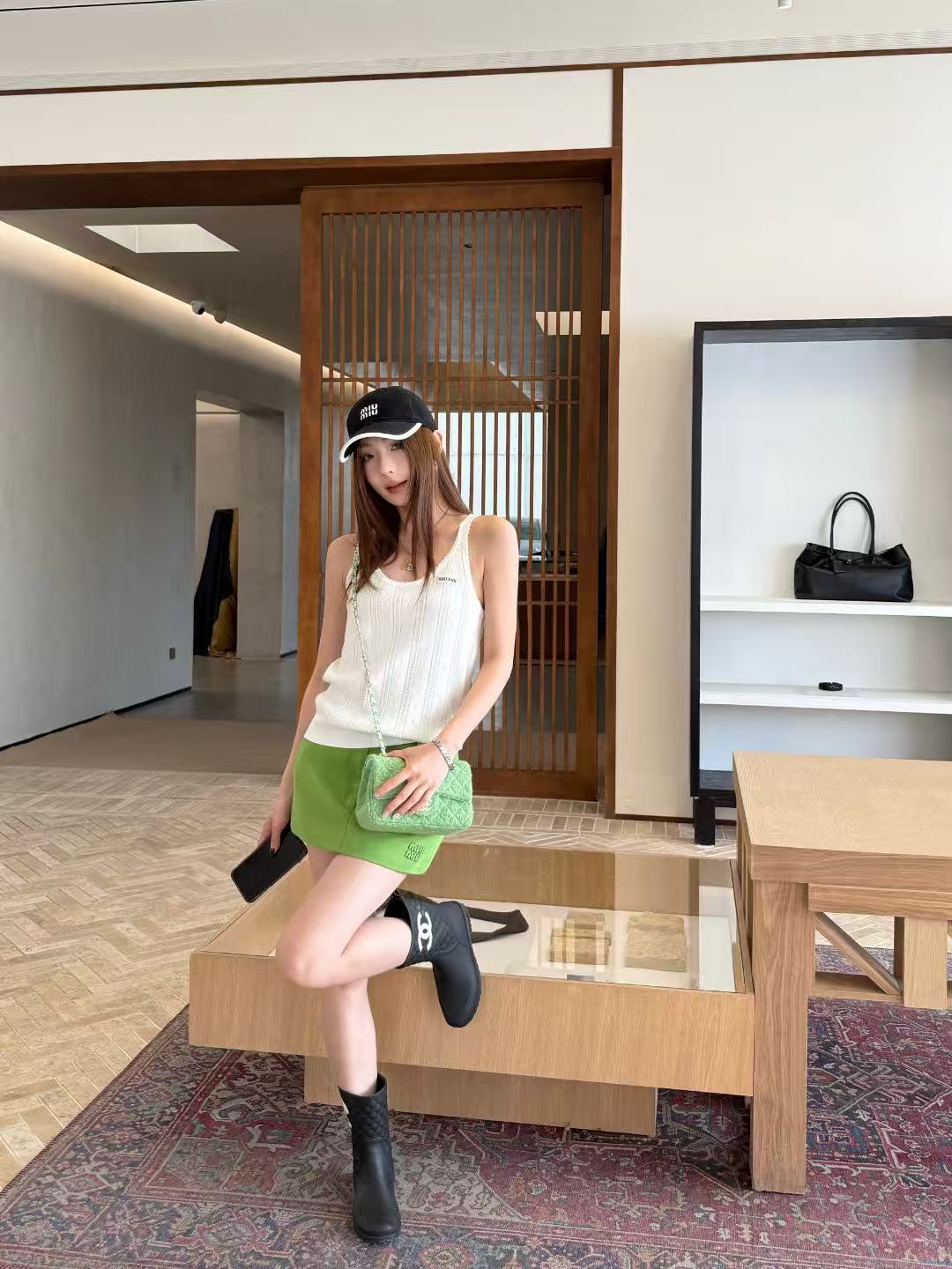 M1UM1U シンプルレターウールベスト【50％割引+送料無料】