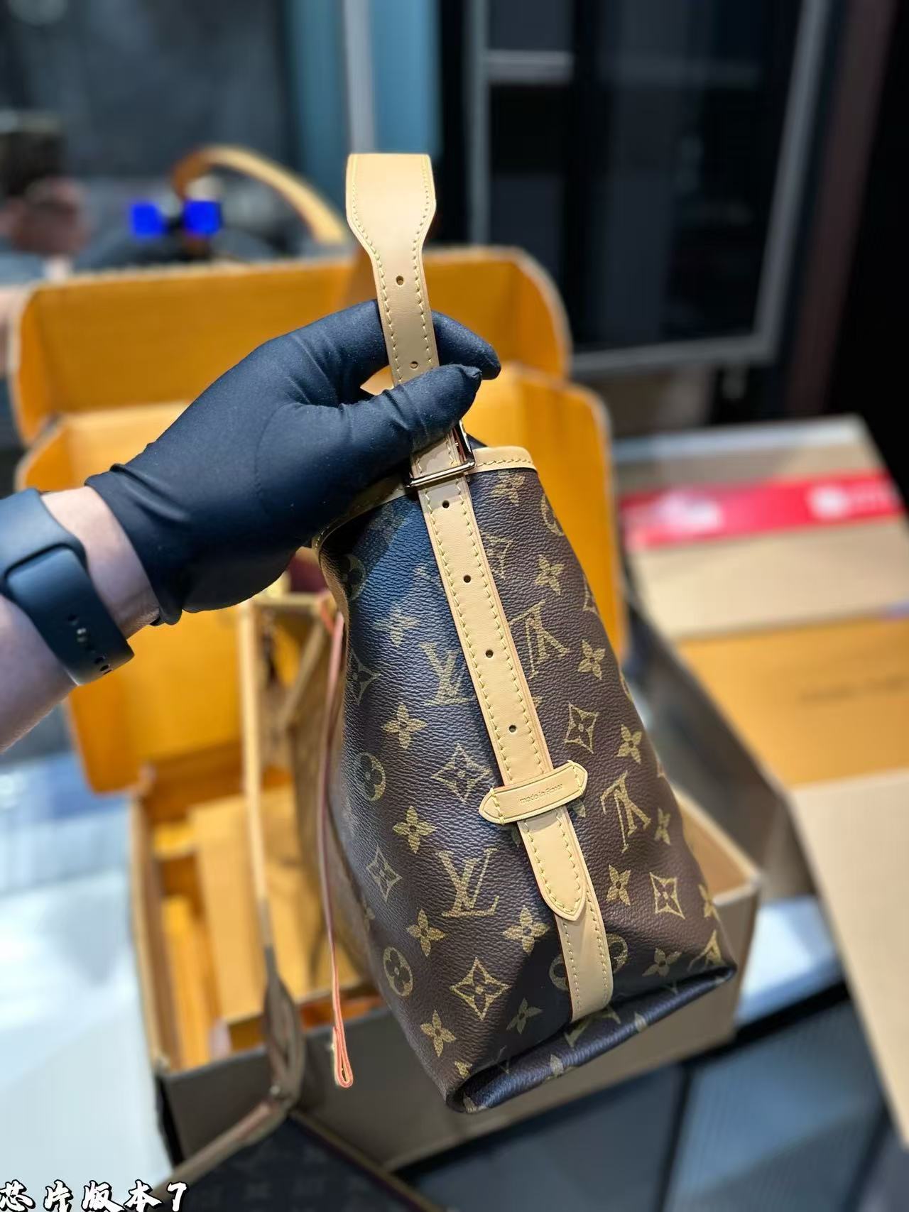 LV Carryall脇下バッグ【50％割引+送料無料】