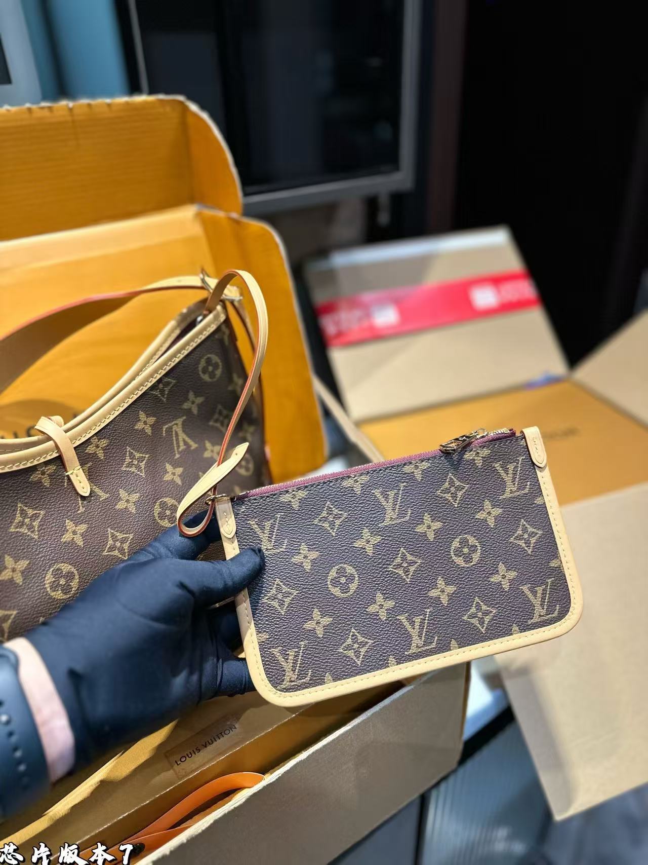 LV Carryall脇下バッグ【50％割引+送料無料】