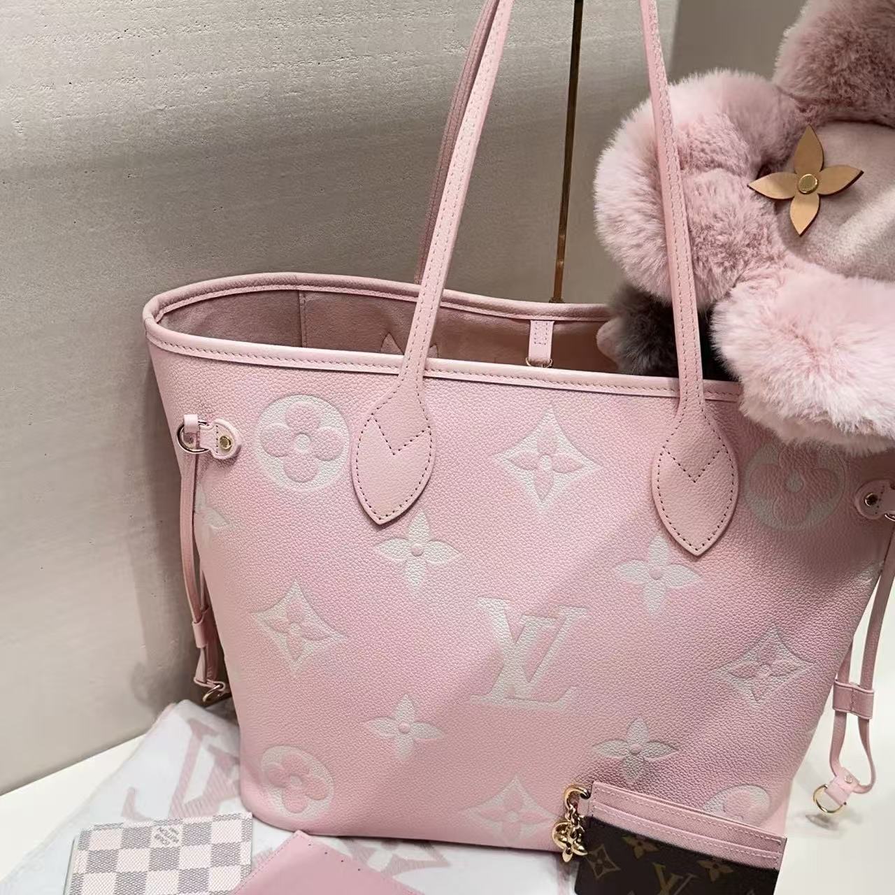 LV四つ葉のクローバーショッピングバッグ【50％割引+送料無料】