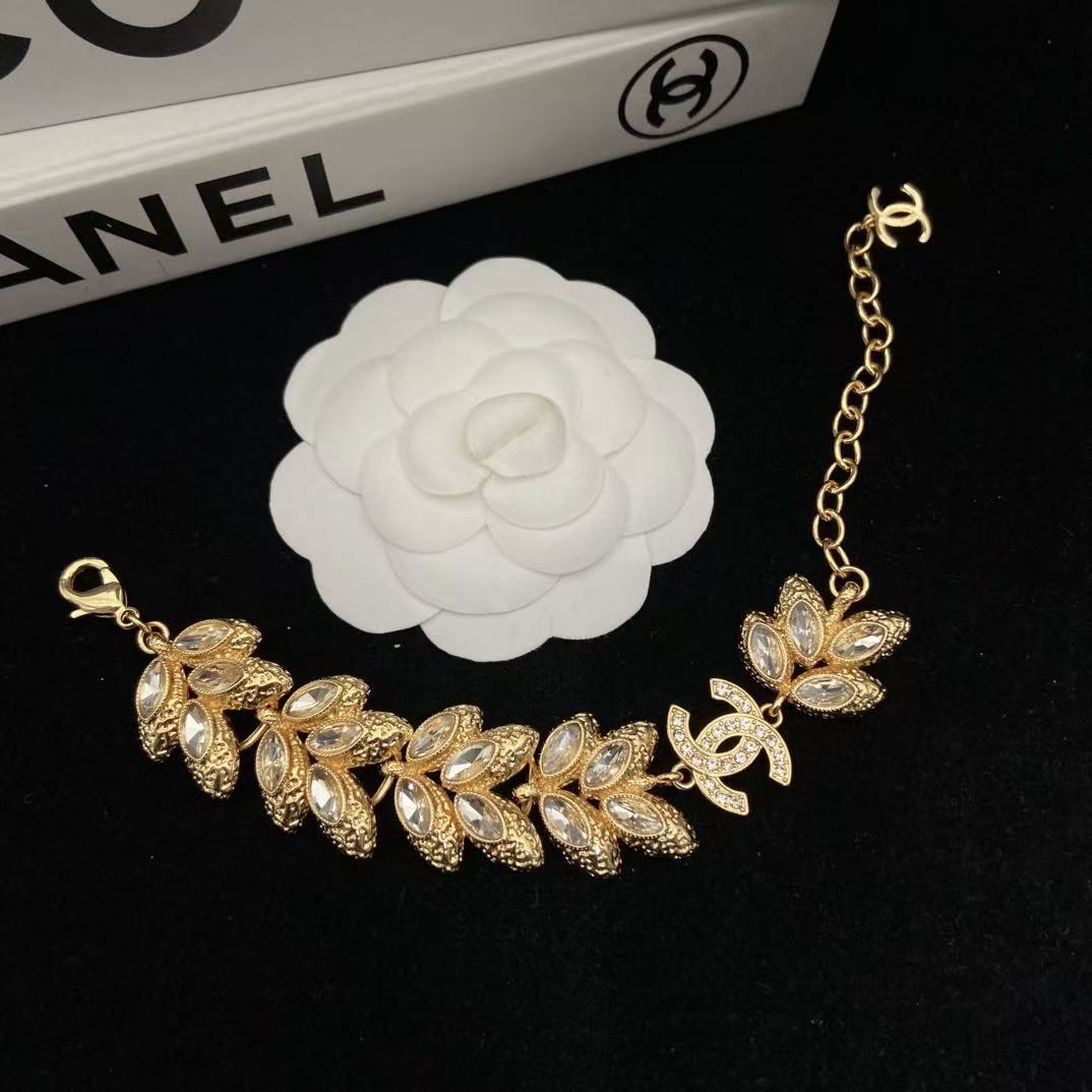 CHANE1 ダブルC ダイヤモンド ウィートイヤーブレスレット【50％割引+送料無料】