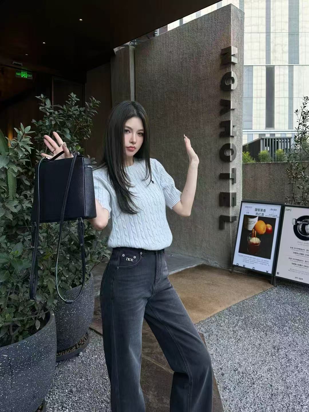 DIOR高品質刺繍 レター ジーンズ【50％割引+送料無料】【50％割引+送料無料】