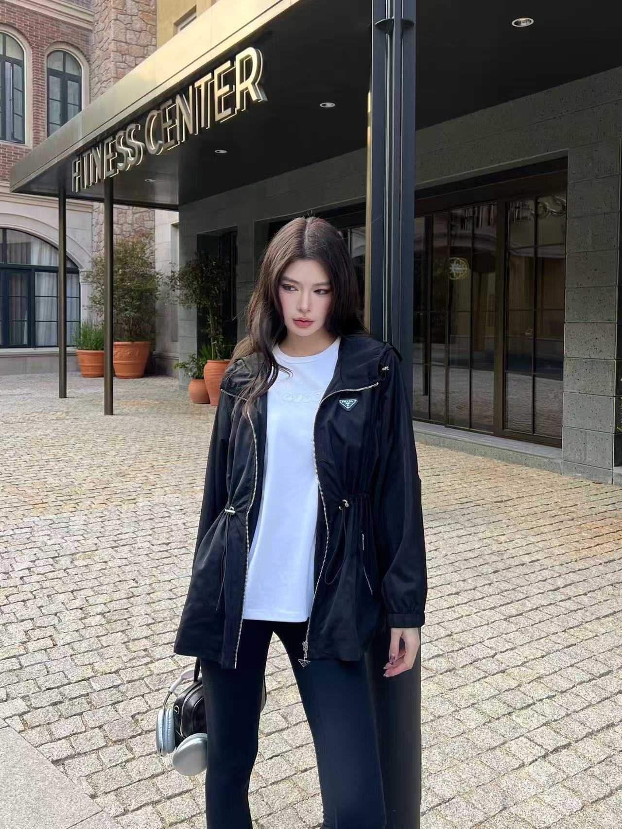 PR4DA高品質トライアングルロゴフードジャケット【50％割引+送料無料】