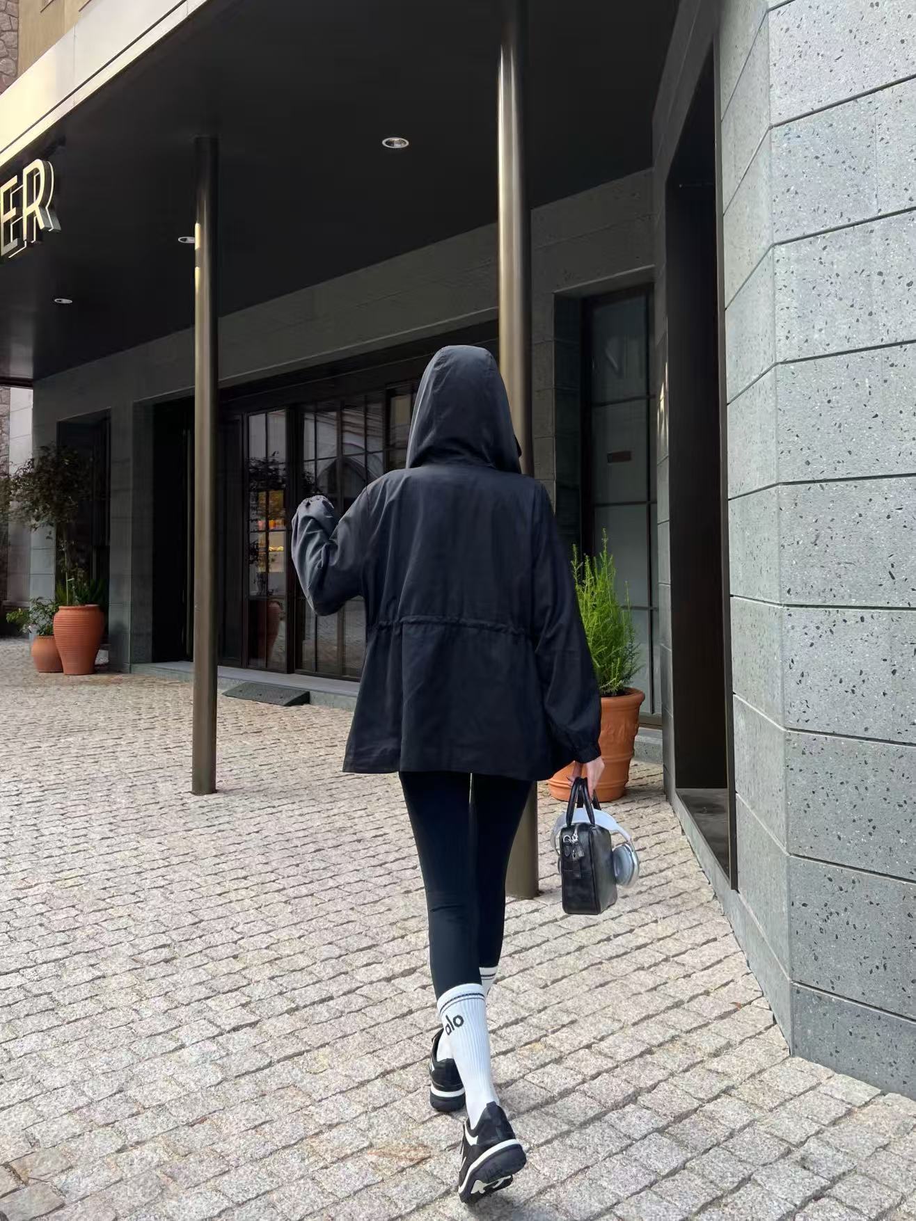 PR4DA高品質トライアングルロゴフードジャケット【50％割引+送料無料】