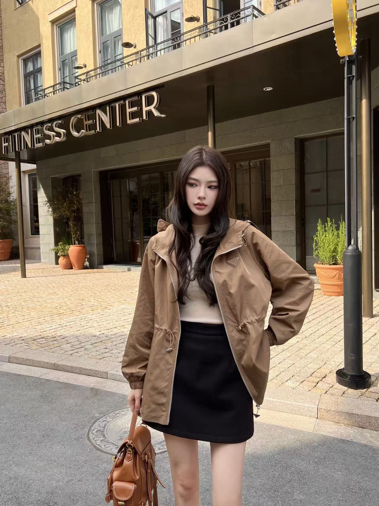 PR4DA高品質トライアングルロゴフードジャケット【50％割引+送料無料】