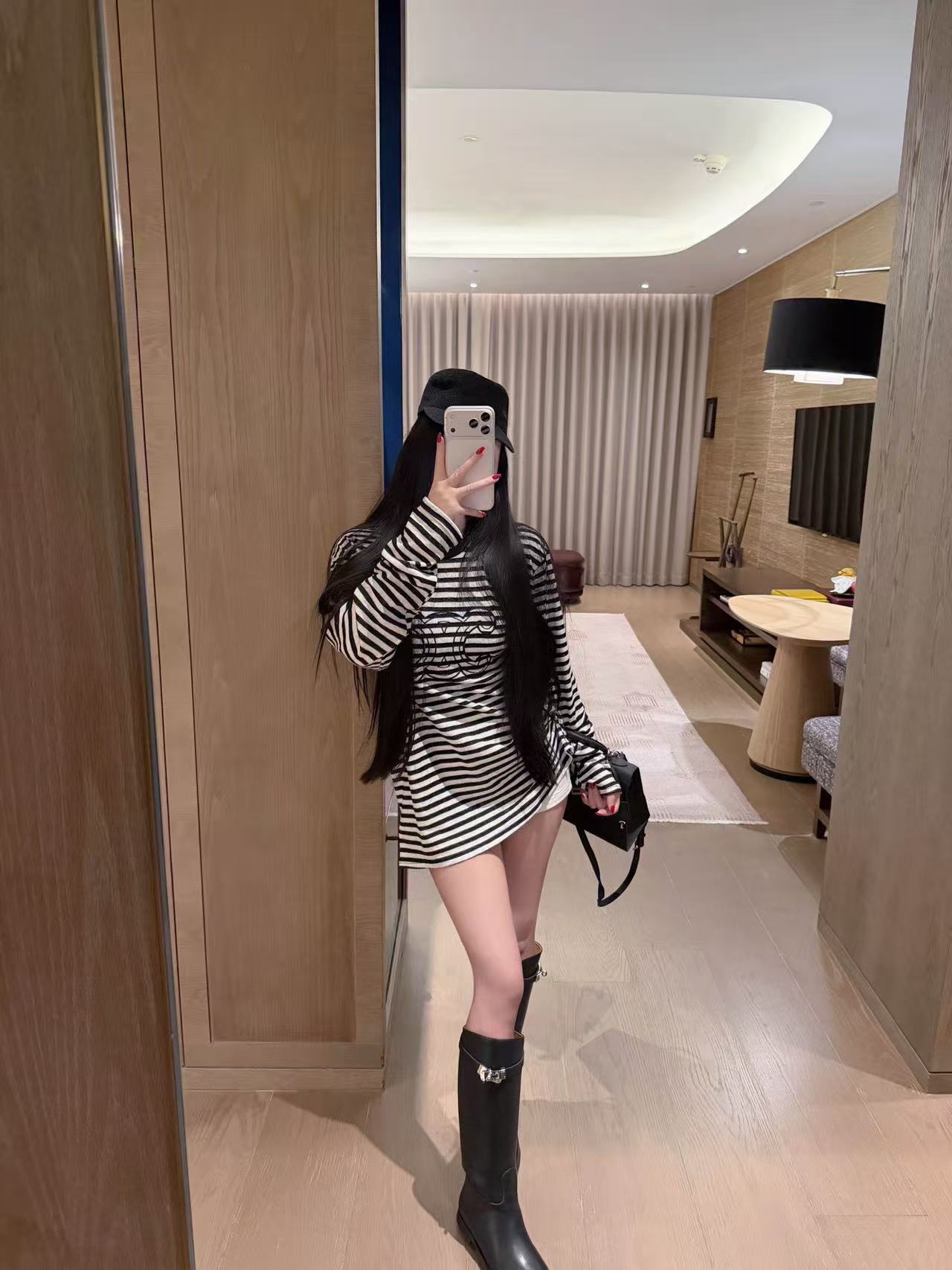 CEL1NE 凱旋門 ストライプ Tシャツ【50％割引+送料無料】