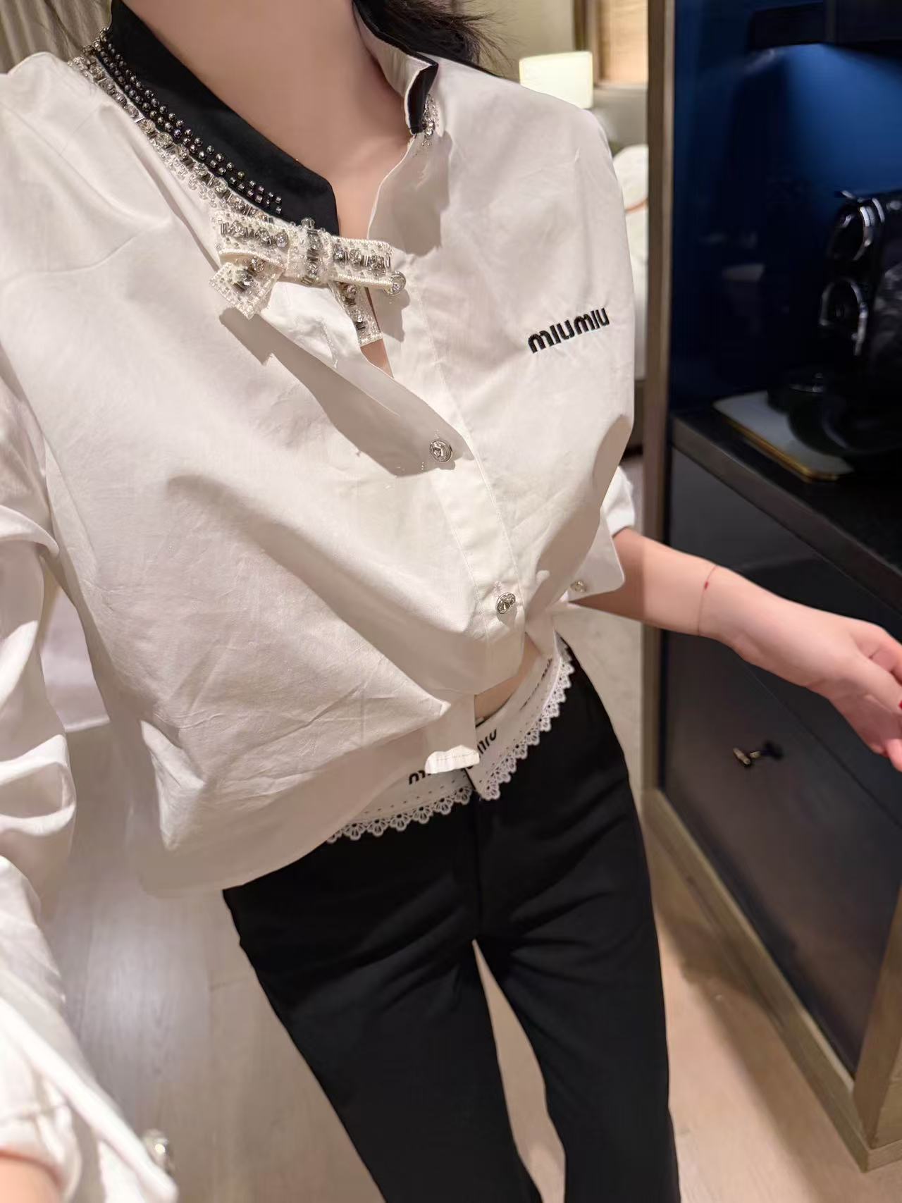 M1UM1U シャツ+フレアカジュアルパンツ ツーピースセット【50％割引+送料無料】