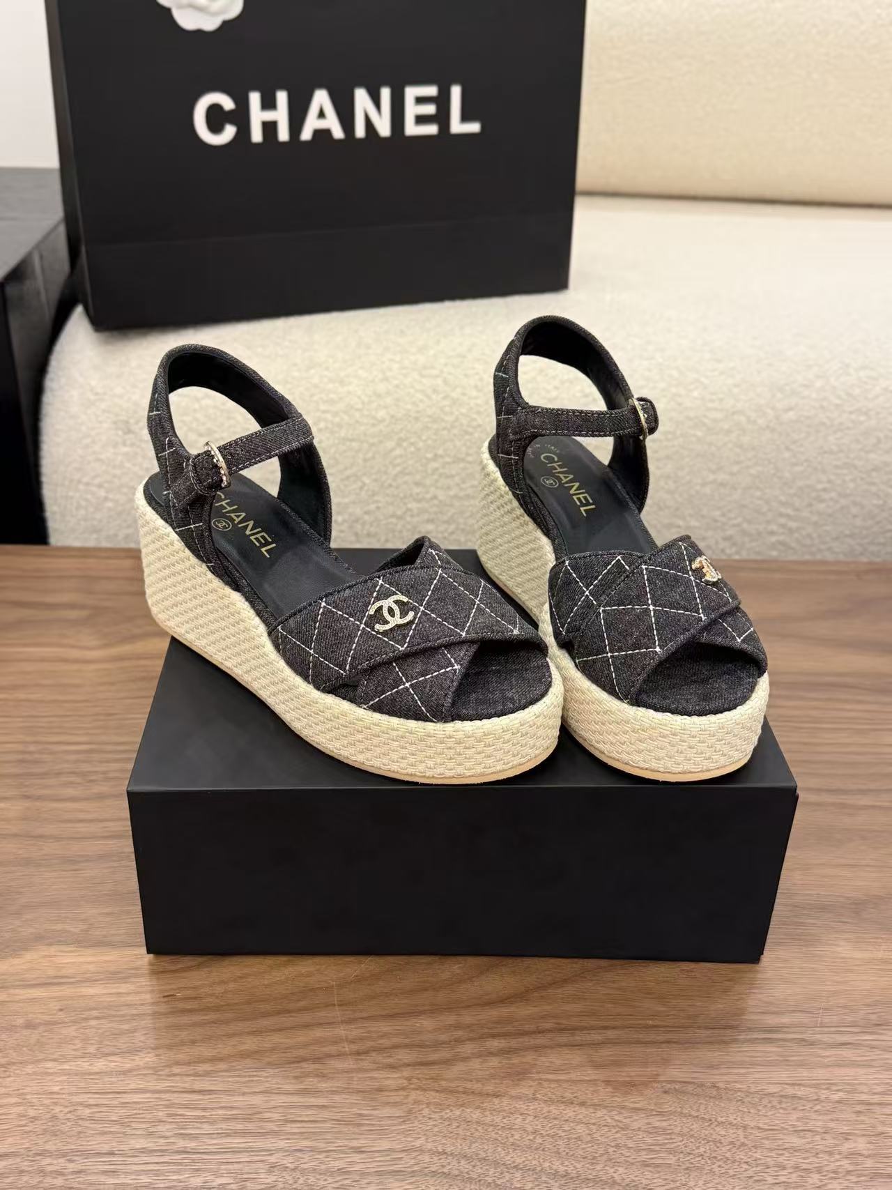 CHANE1 高品質ダブルCチェック柄デニムプラットフォームサンダル【50％割引+送料無料】
