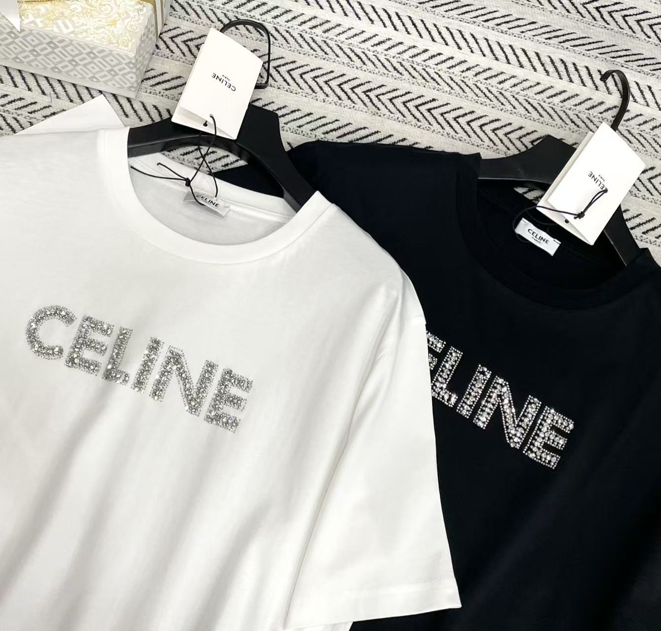 CEL1NE ビーズレターTシャツ【50％割引+送料無料】