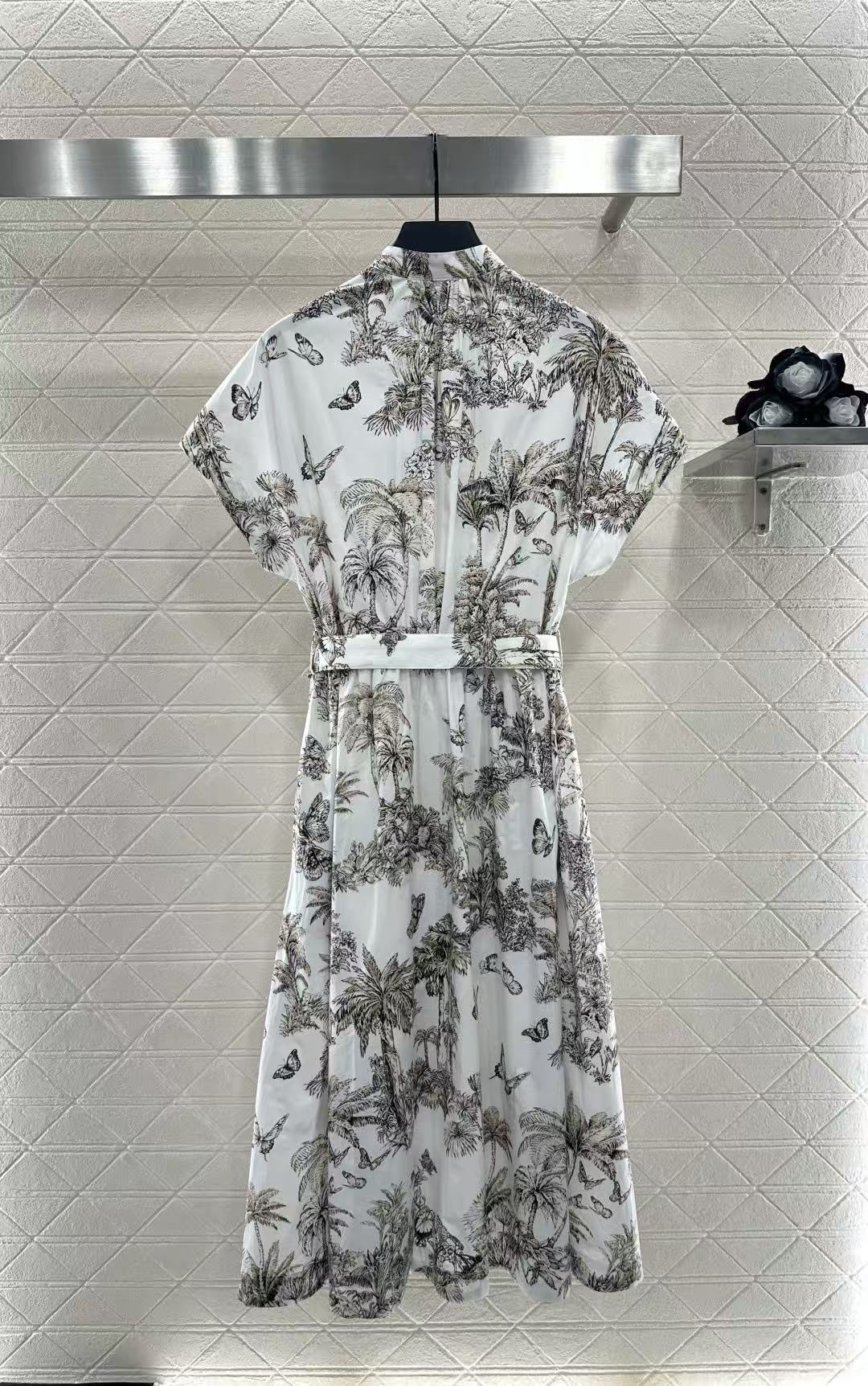 DI0Rバタフライ半袖ドレス【50％割引+送料無料】