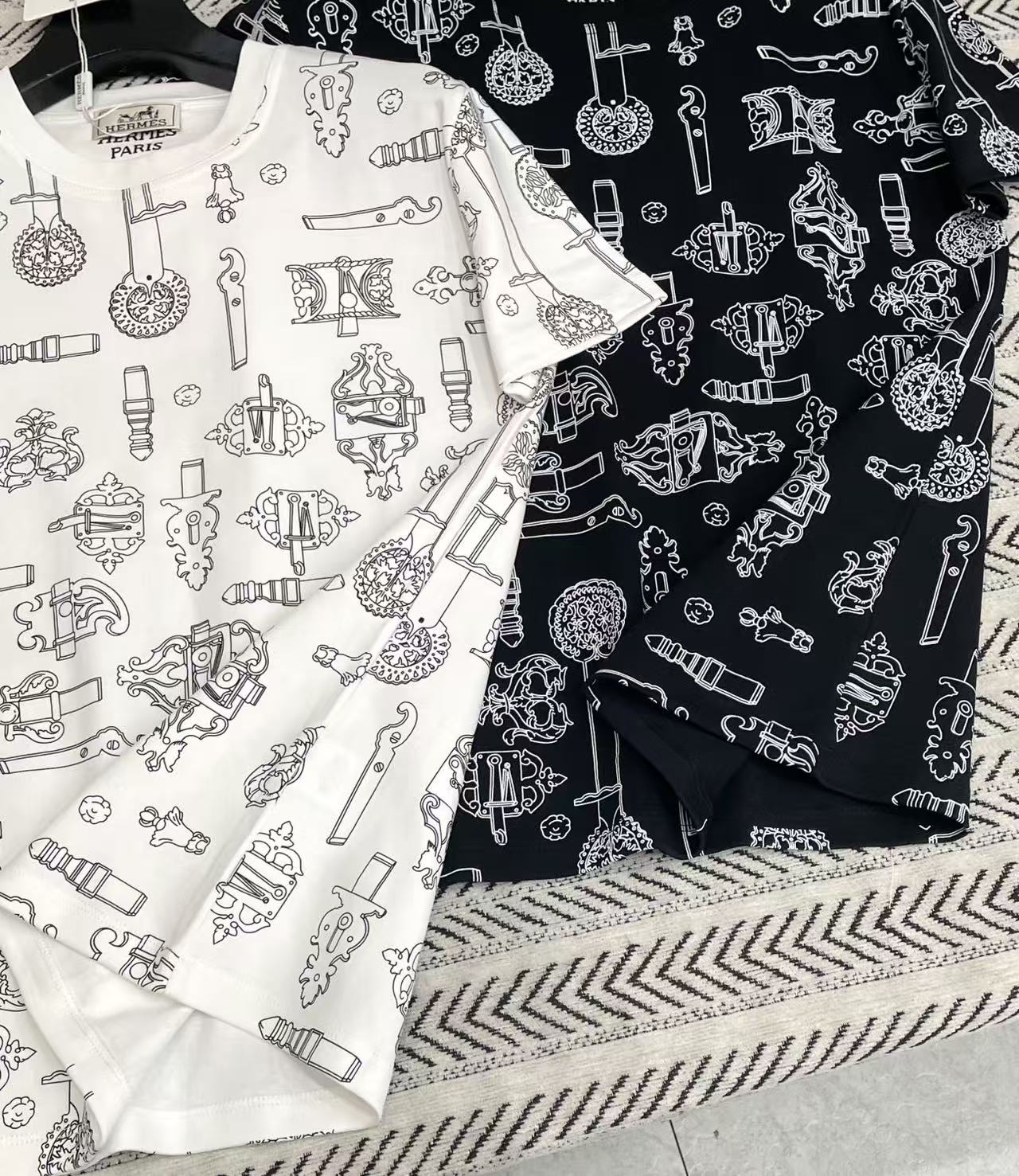 HERME5 プリントTシャツ【50％割引+送料無料】