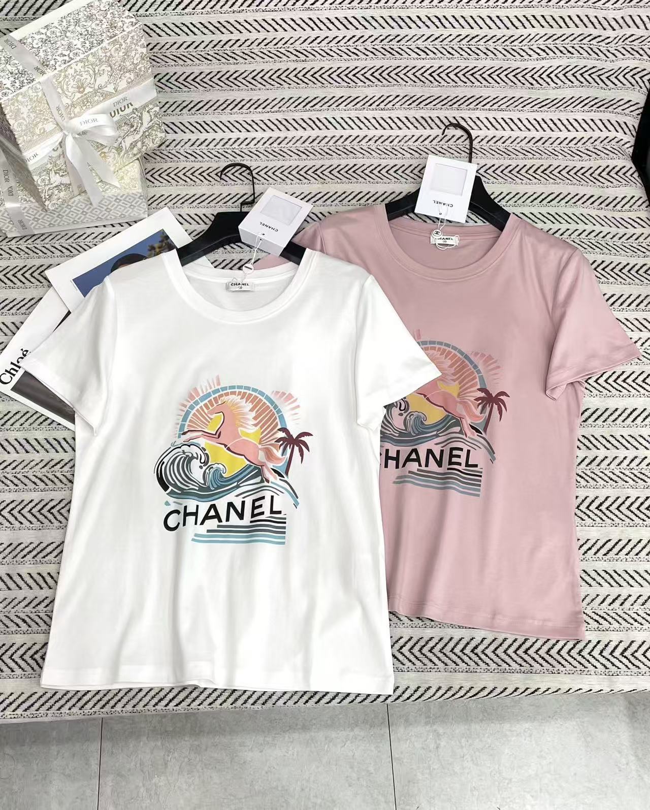 CHANE1 ココナッツツリーとポニープリントレターTシャツ【50％割引+送料無料】