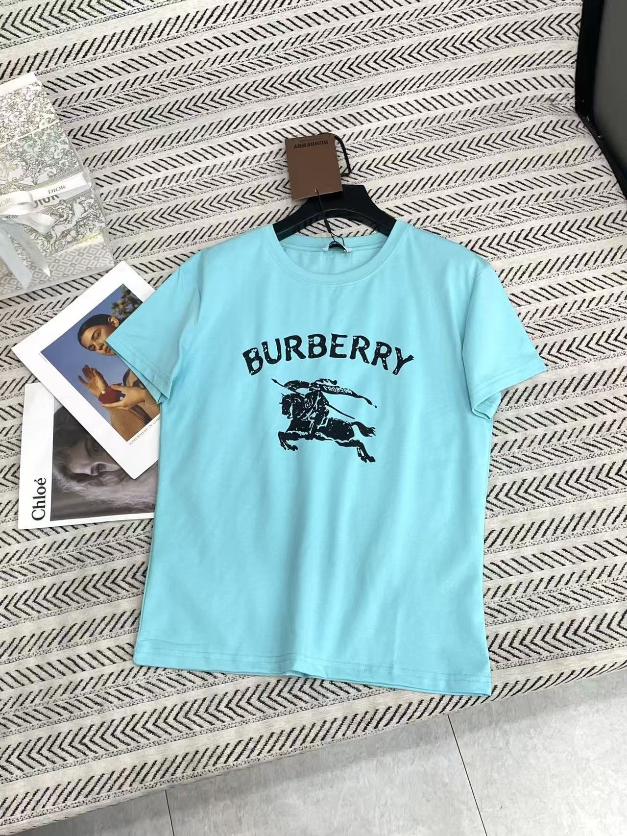 BUR8ERRY ウォーホース レターTシャツ【50％割引+送料無料】