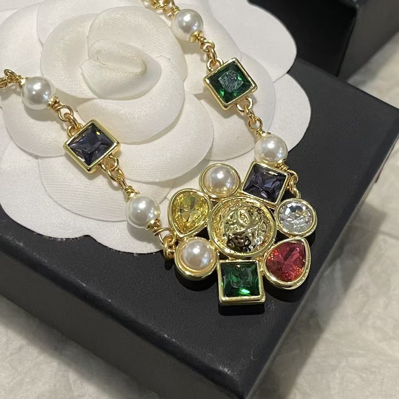 CHANE1 ラウンドカラーダイヤモンドネックレス【50％割引+送料無料】