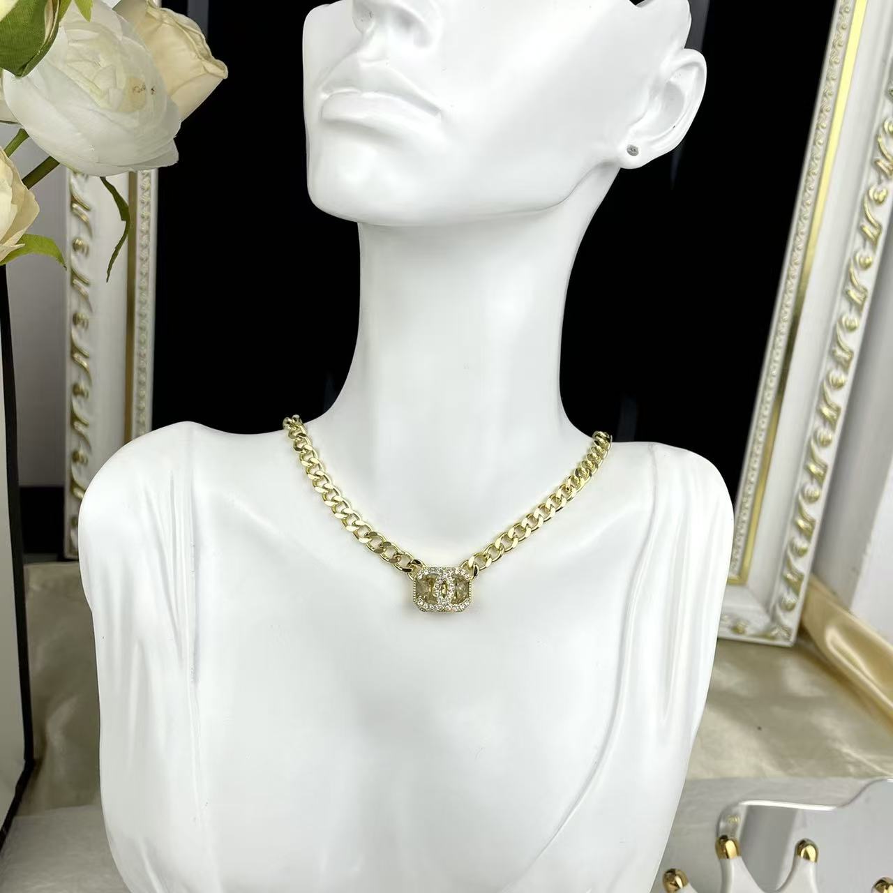 CHANE1 ダブルC シュガーキューブネックレス【50％割引+送料無料】