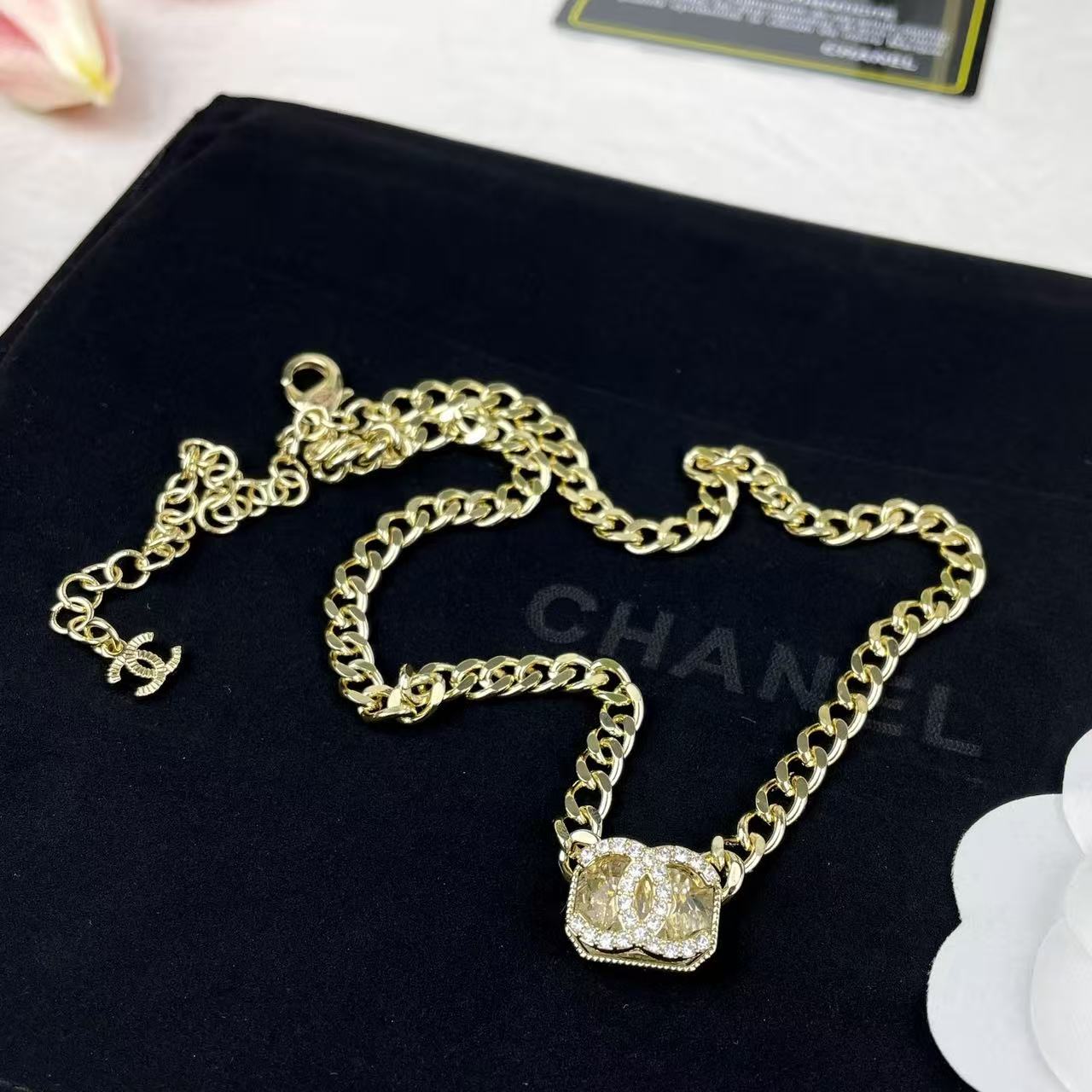 CHANE1 ダブルC シュガーキューブネックレス【50％割引+送料無料】