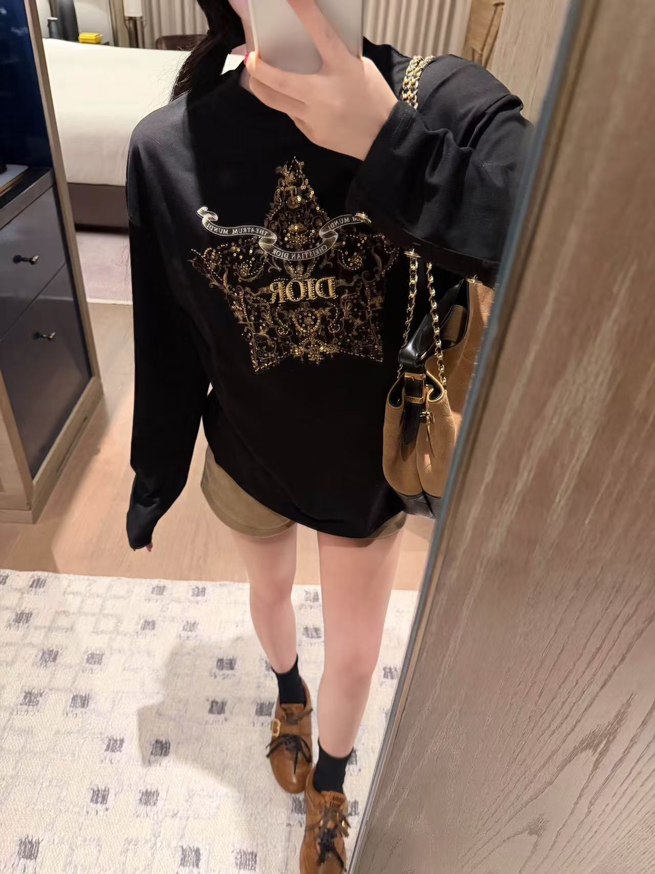 DIOR 五芒星刺繍スパンコールTシャツ【50％割引+送料無料】