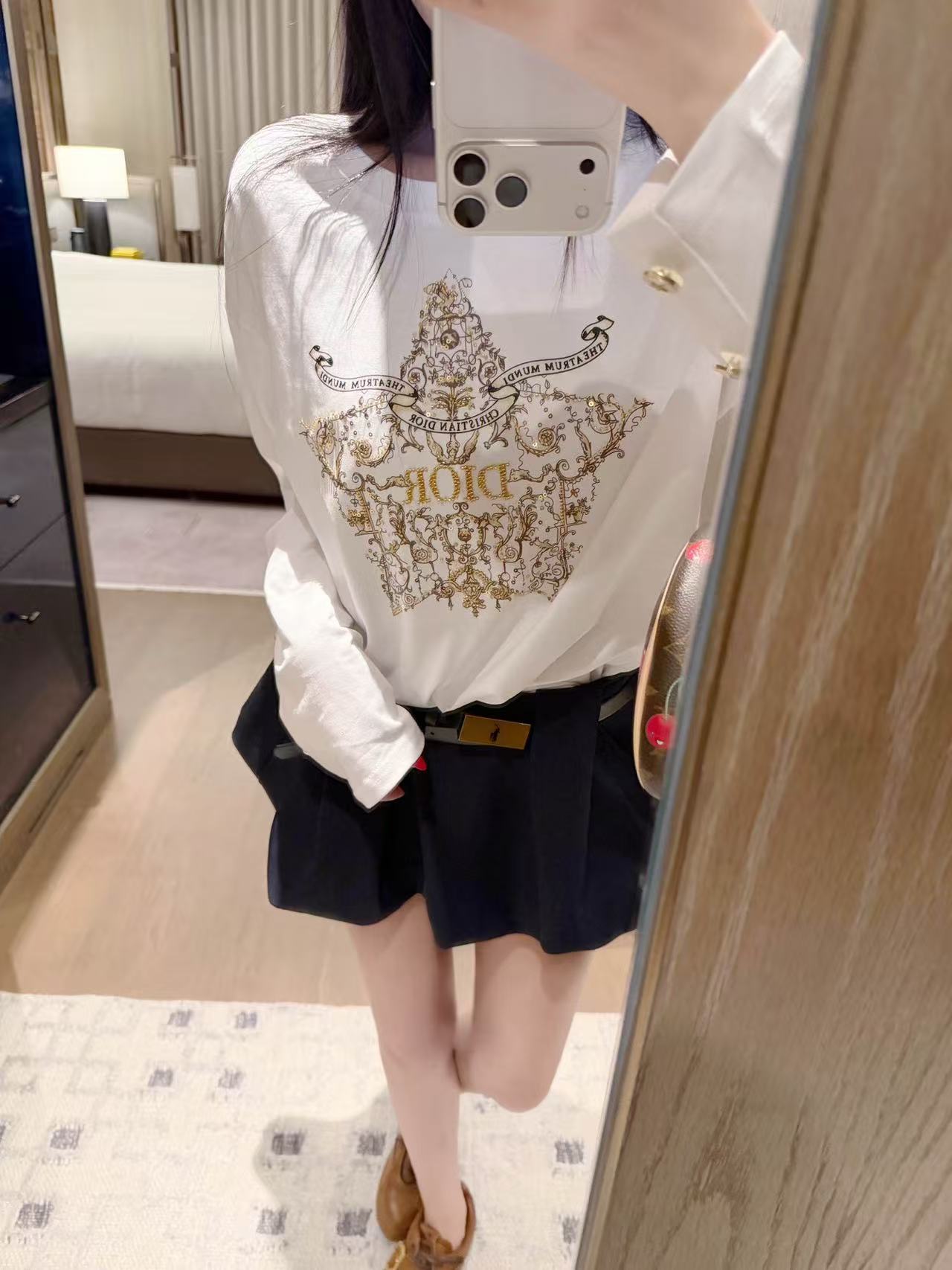 DIOR 五芒星刺繍スパンコールTシャツ【50％割引+送料無料】