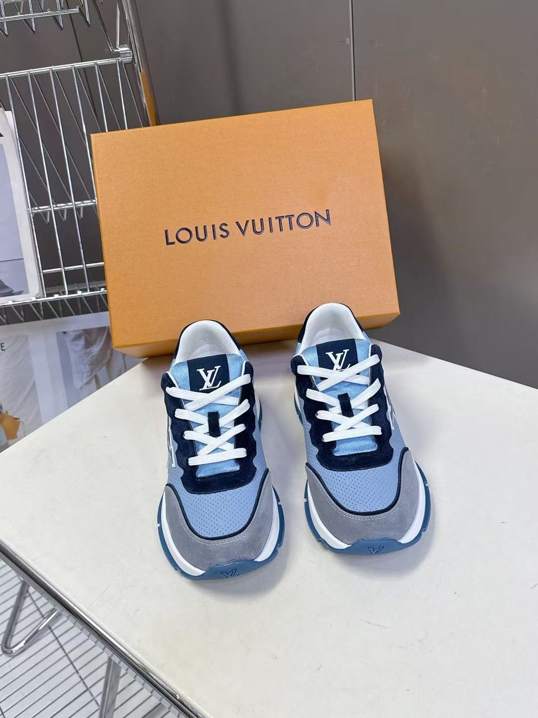 LVの高品質カラーブロックカジュアルシューズ【50％割引+送料無料】