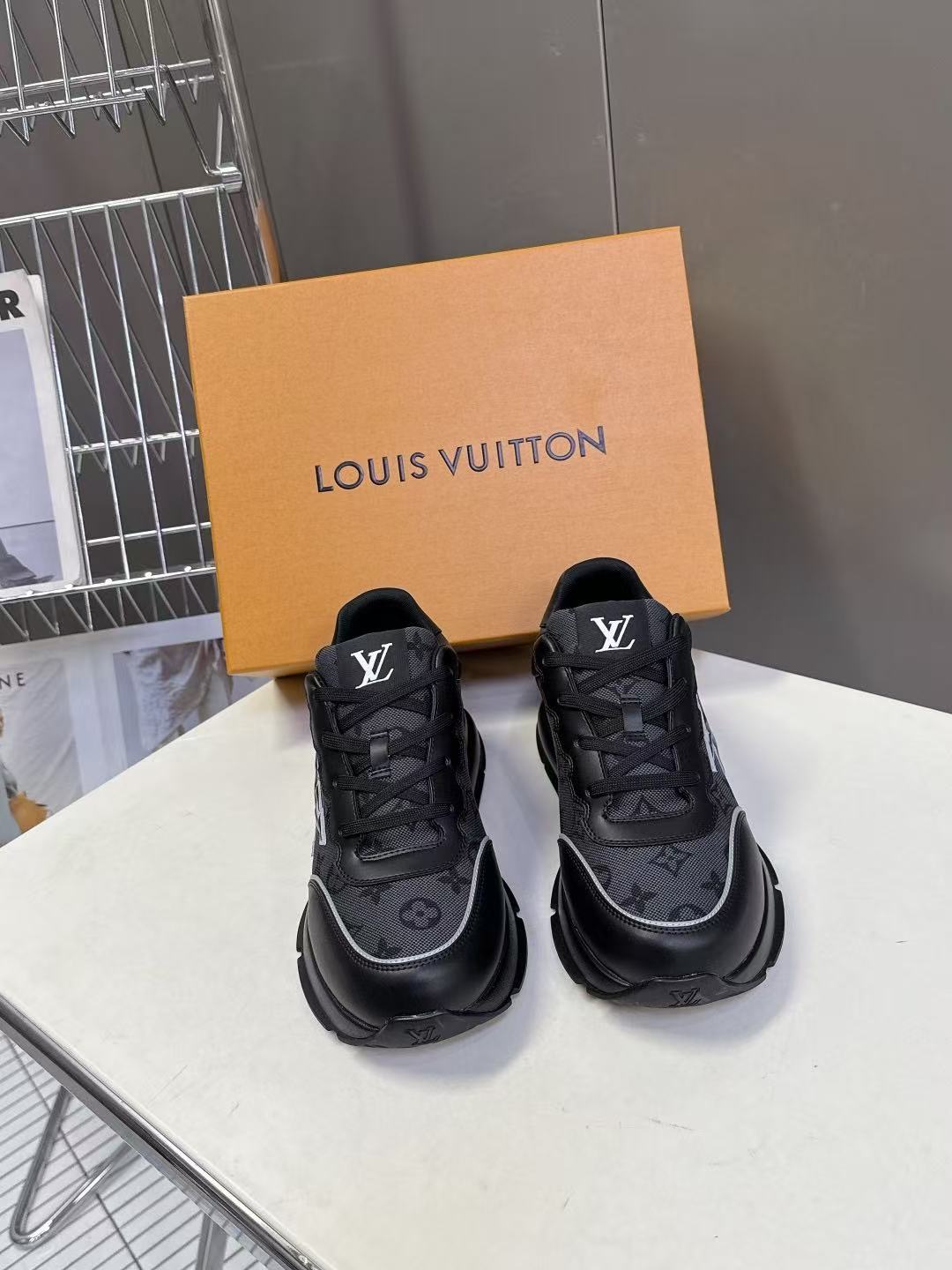 LVの高品質カラーブロックカジュアルシューズ【50％割引+送料無料】