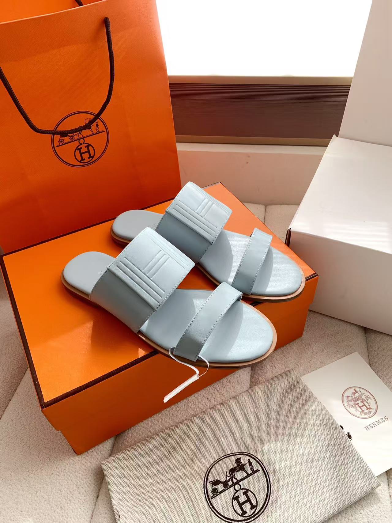 HERME5高品質カーフスキンスリッパ【50％割引+送料無料】