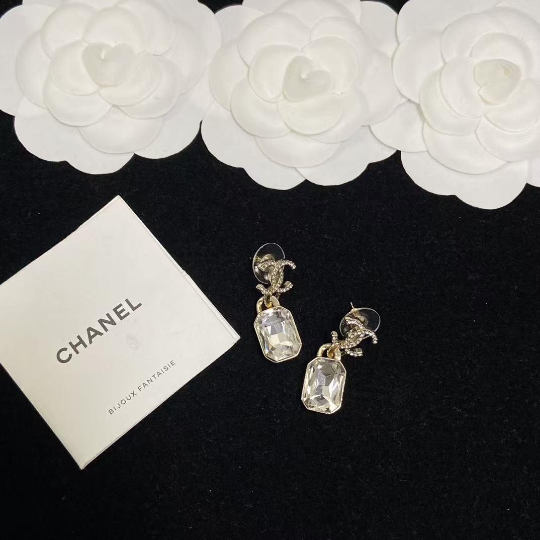 CHANE1 ダブルC スクエア ダイヤモンド スタッドピアス【50％割引+送料無料】