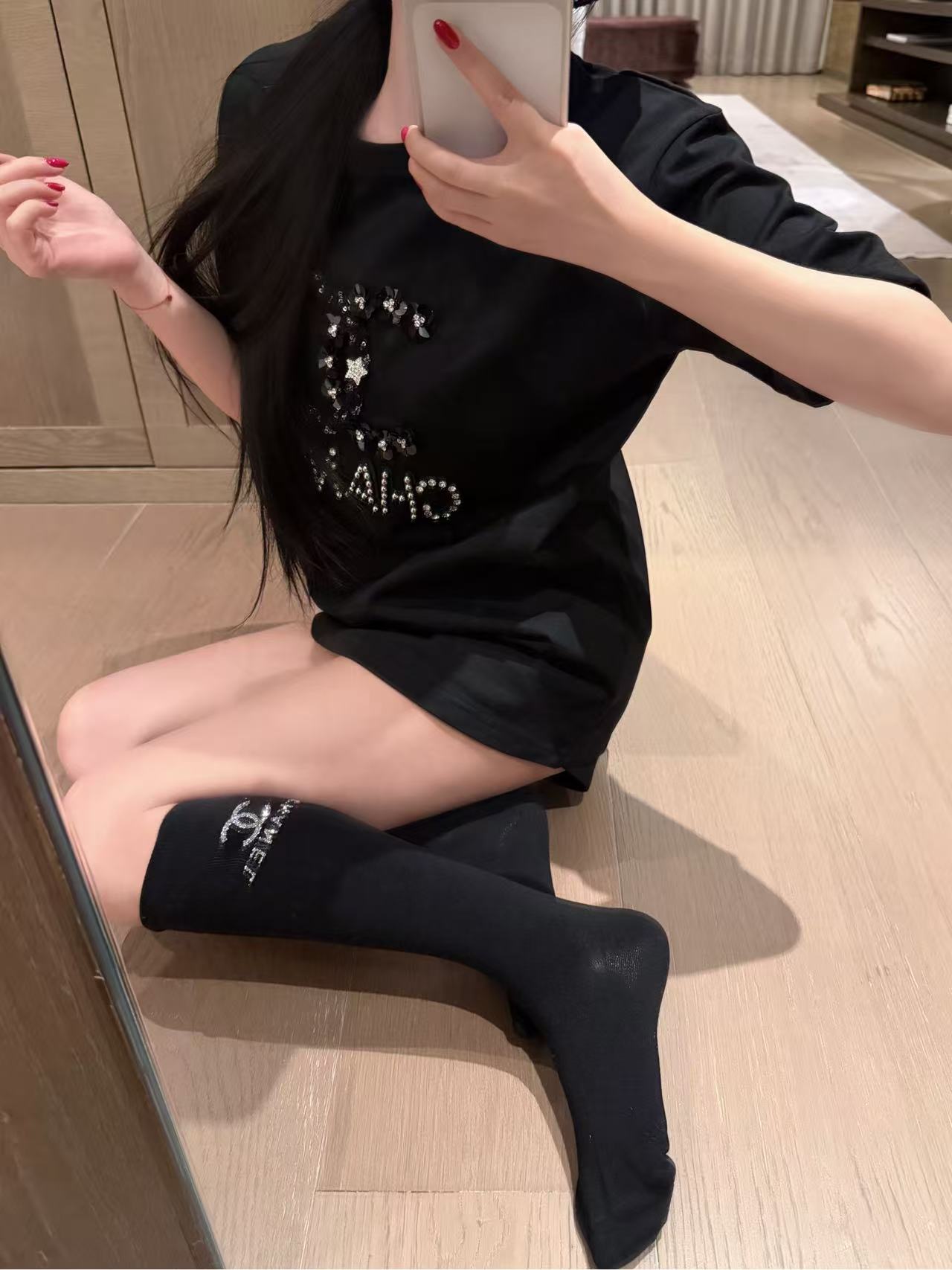 CHANE1 スパンコールビーズTシャツ【50％割引+送料無料】