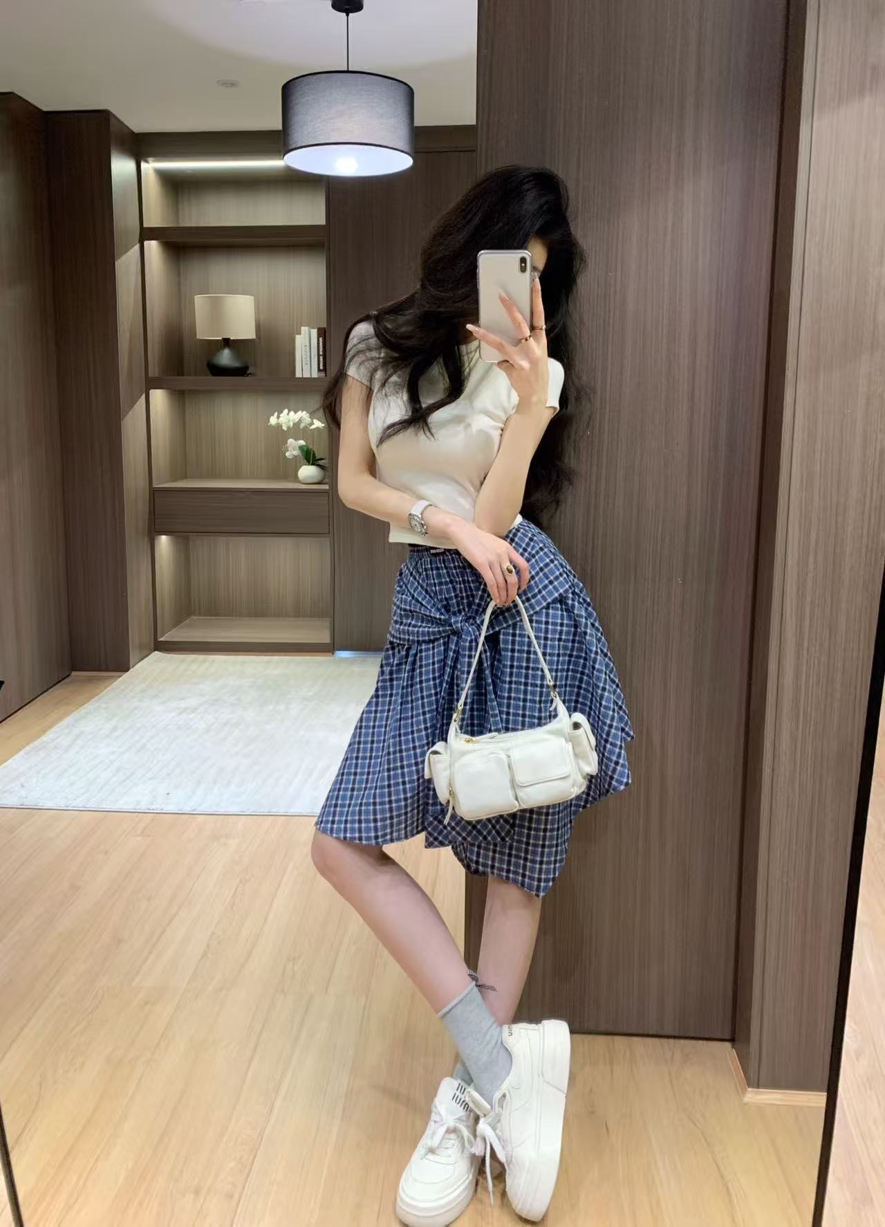 M1UM1U チェック柄タイアップミディスカート【50％割引+送料無料】