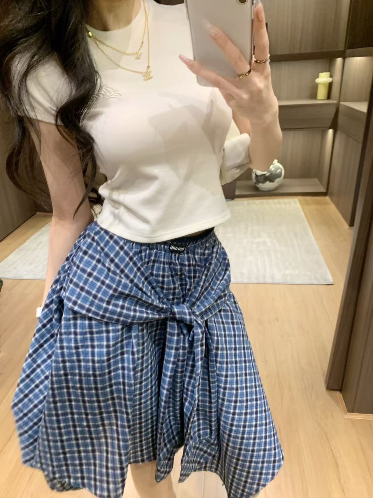 M1UM1U チェック柄タイアップミディスカート【50％割引+送料無料】