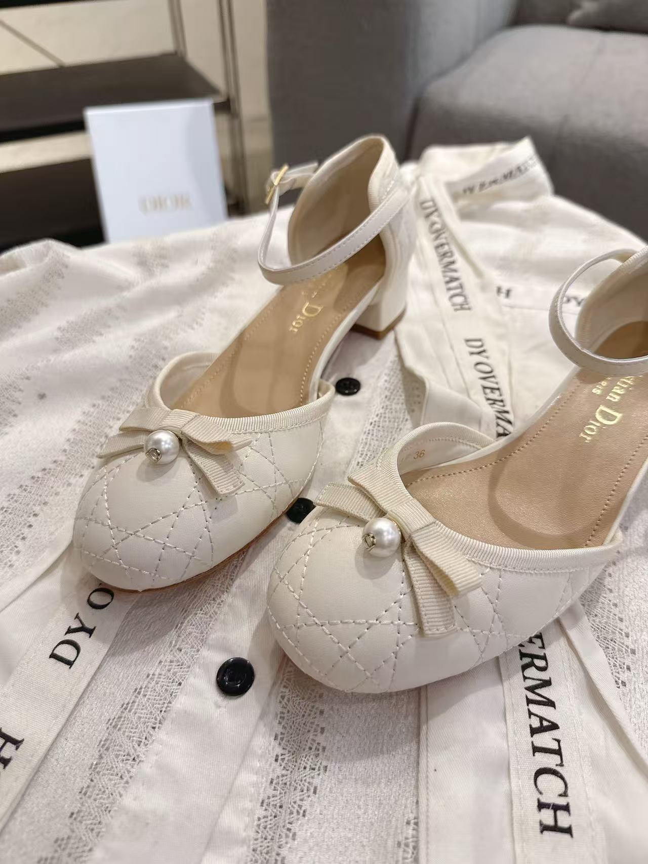 DIOR 高品質チェックパールローヒールシューズ【50％割引+送料無料】