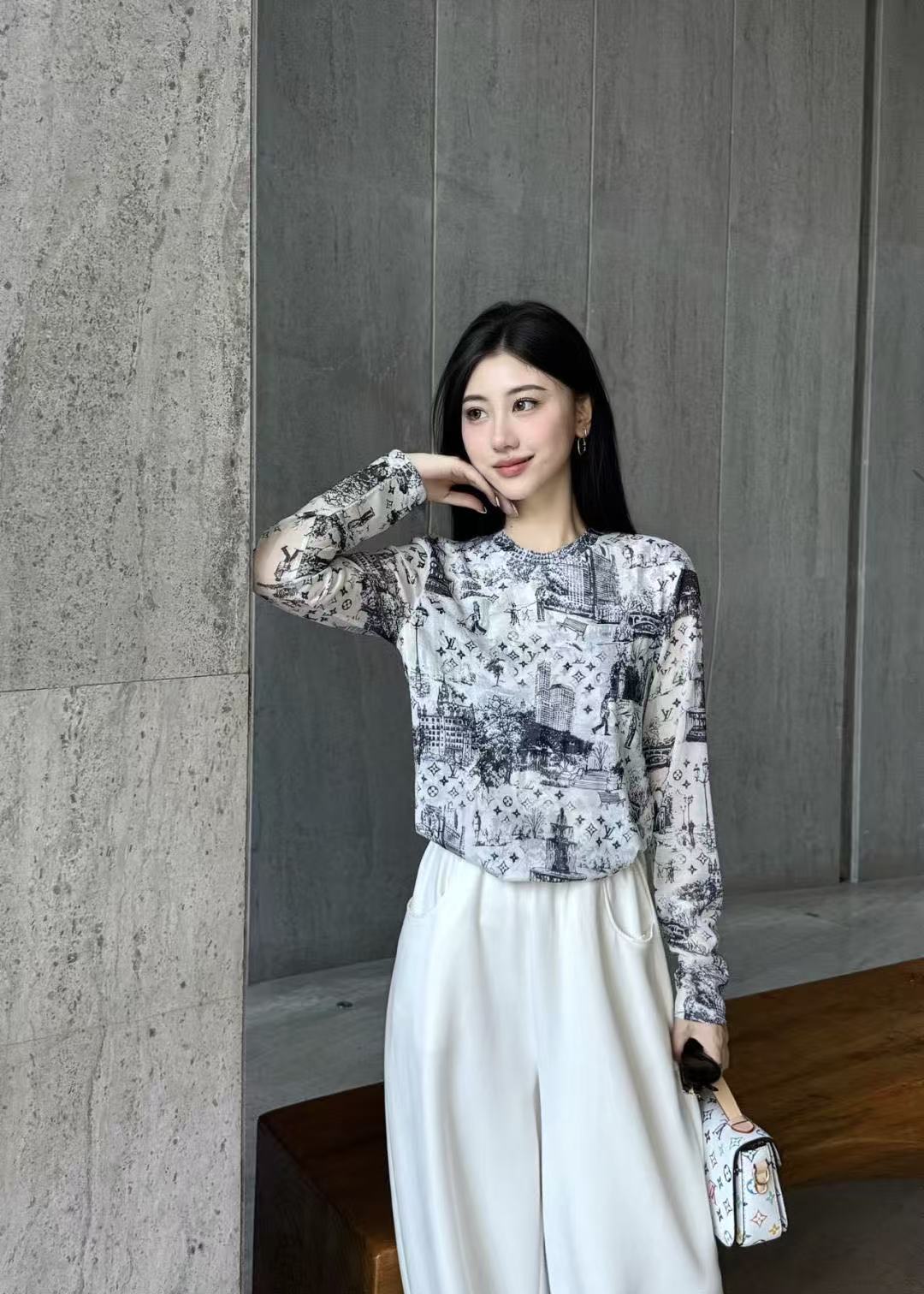 LVプリントTシャツ【50％割引+送料無料】