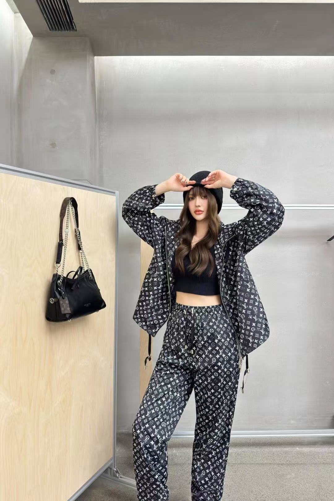 LVプリントフード付きジャケット+パンツのツーピースセット【50％割引+送料無料】