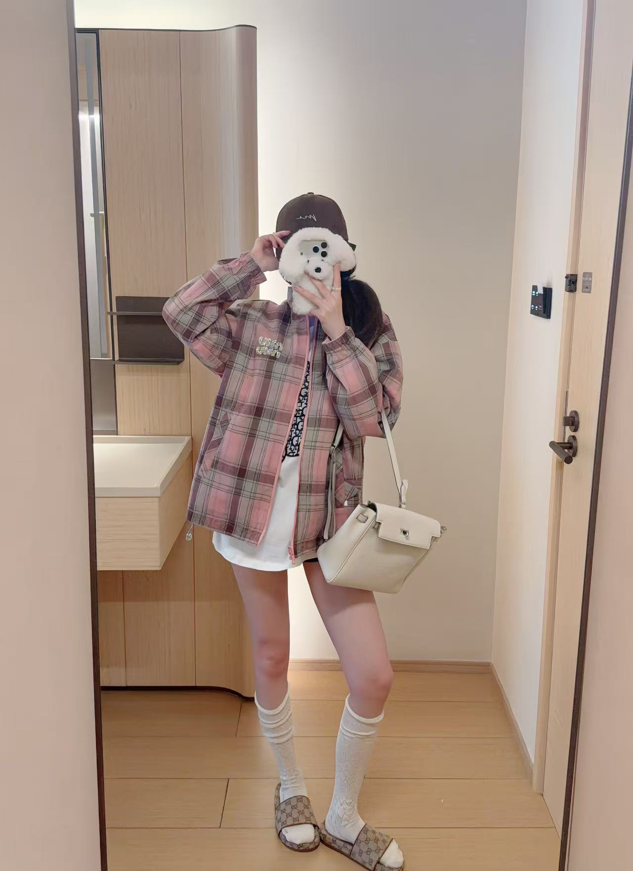 M1UM1U ラインストーンレタリングリバーシブルジャケット【50％割引+送料無料】