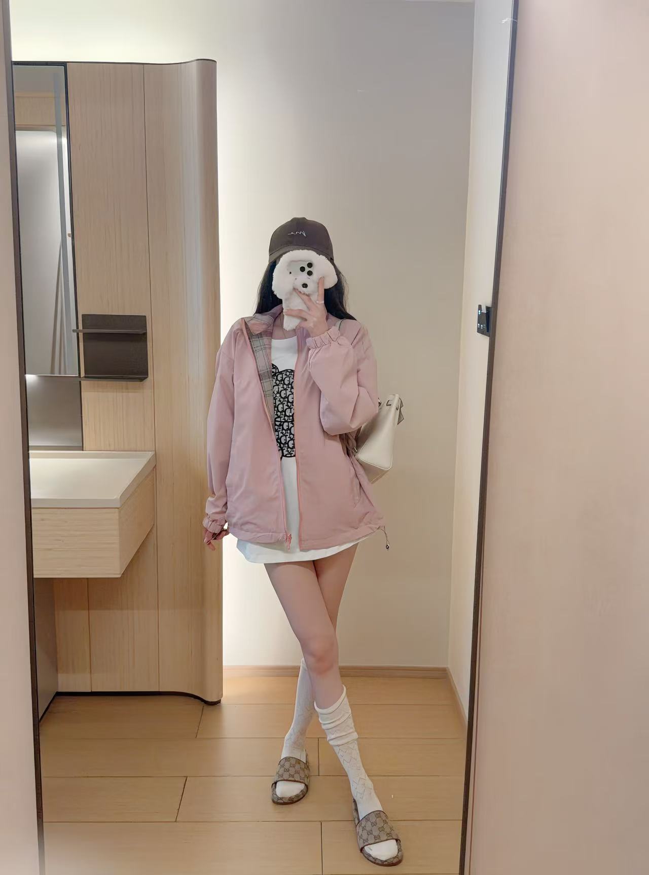 M1UM1U ラインストーンレタリングリバーシブルジャケット【50％割引+送料無料】