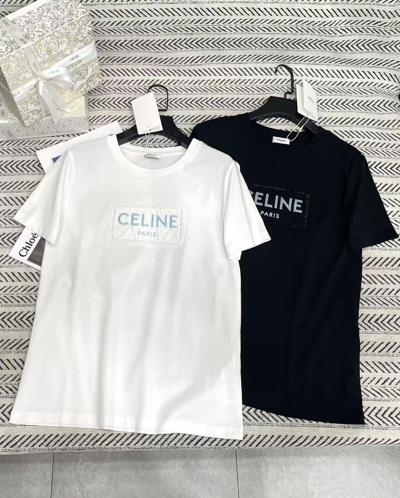 CEL1NE ビーズ刺繍レターTシャツ【50％割引+送料無料】