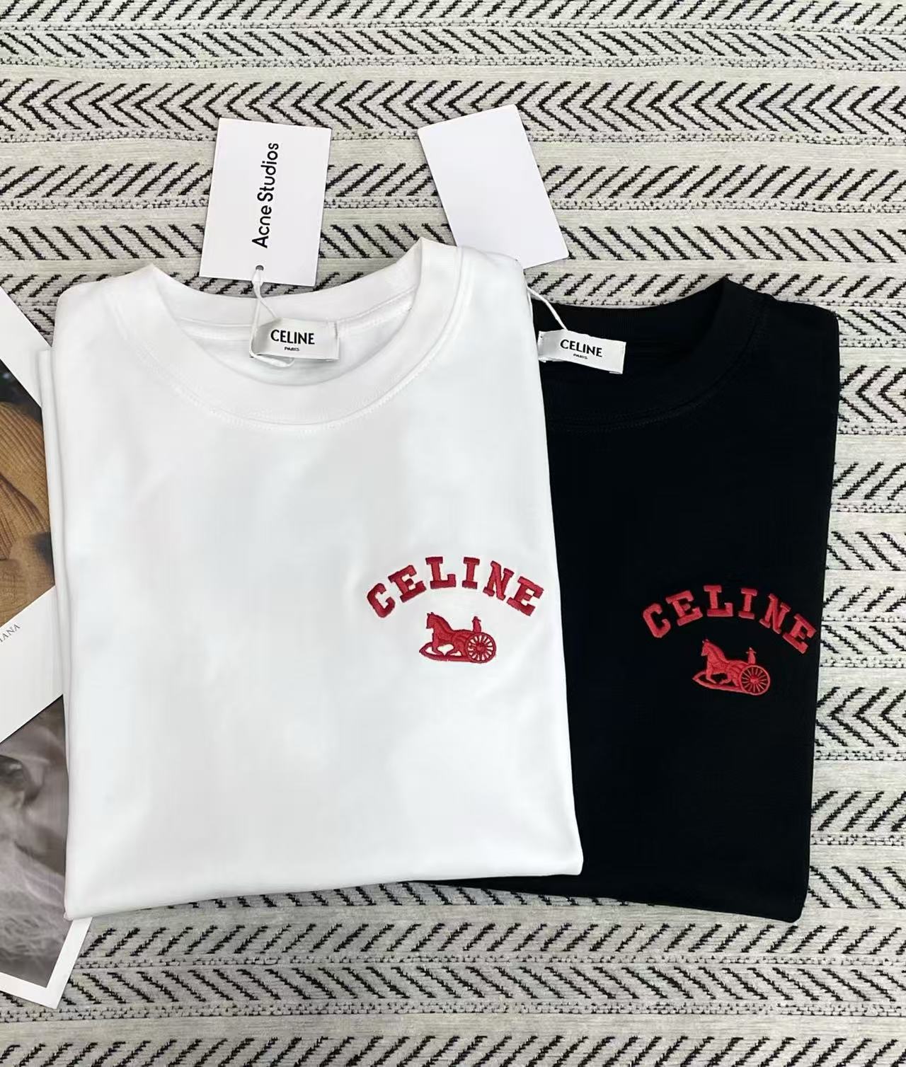 CEL1NE 刺繍文字 凱旋門と馬車 Tシャツ【50％割引+送料無料】