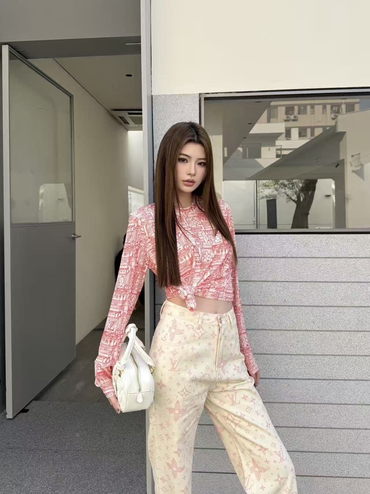 LVプリントTシャツ+パンツのツーピースセット【50％割引+送料無料】