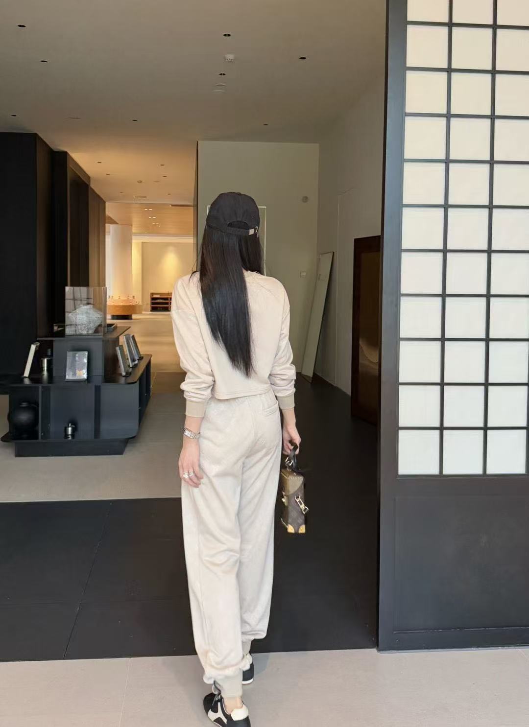 LV刺繍レターカジュアルスーツ【50％割引+送料無料】