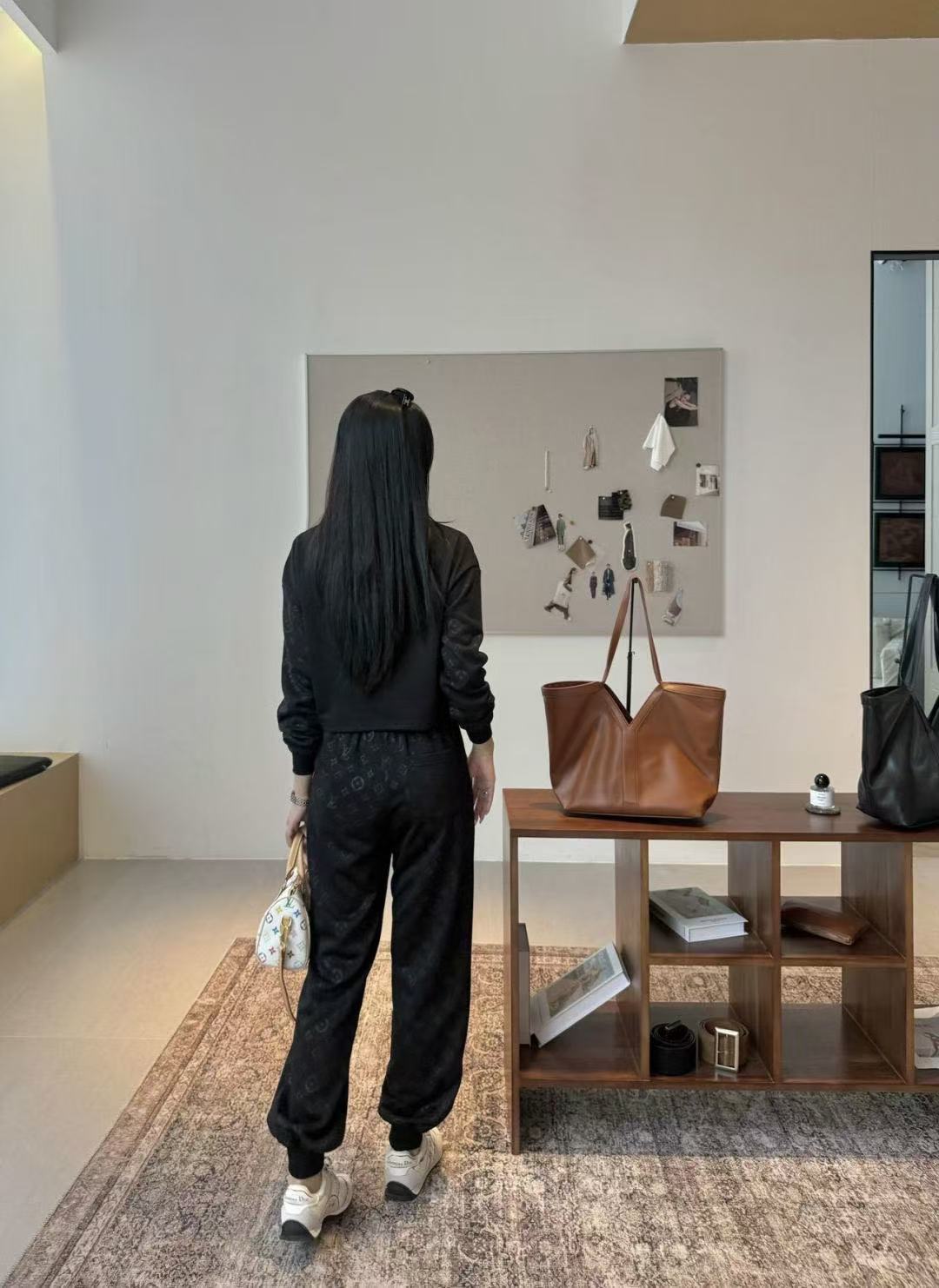 LV刺繍レターカジュアルスーツ【50％割引+送料無料】