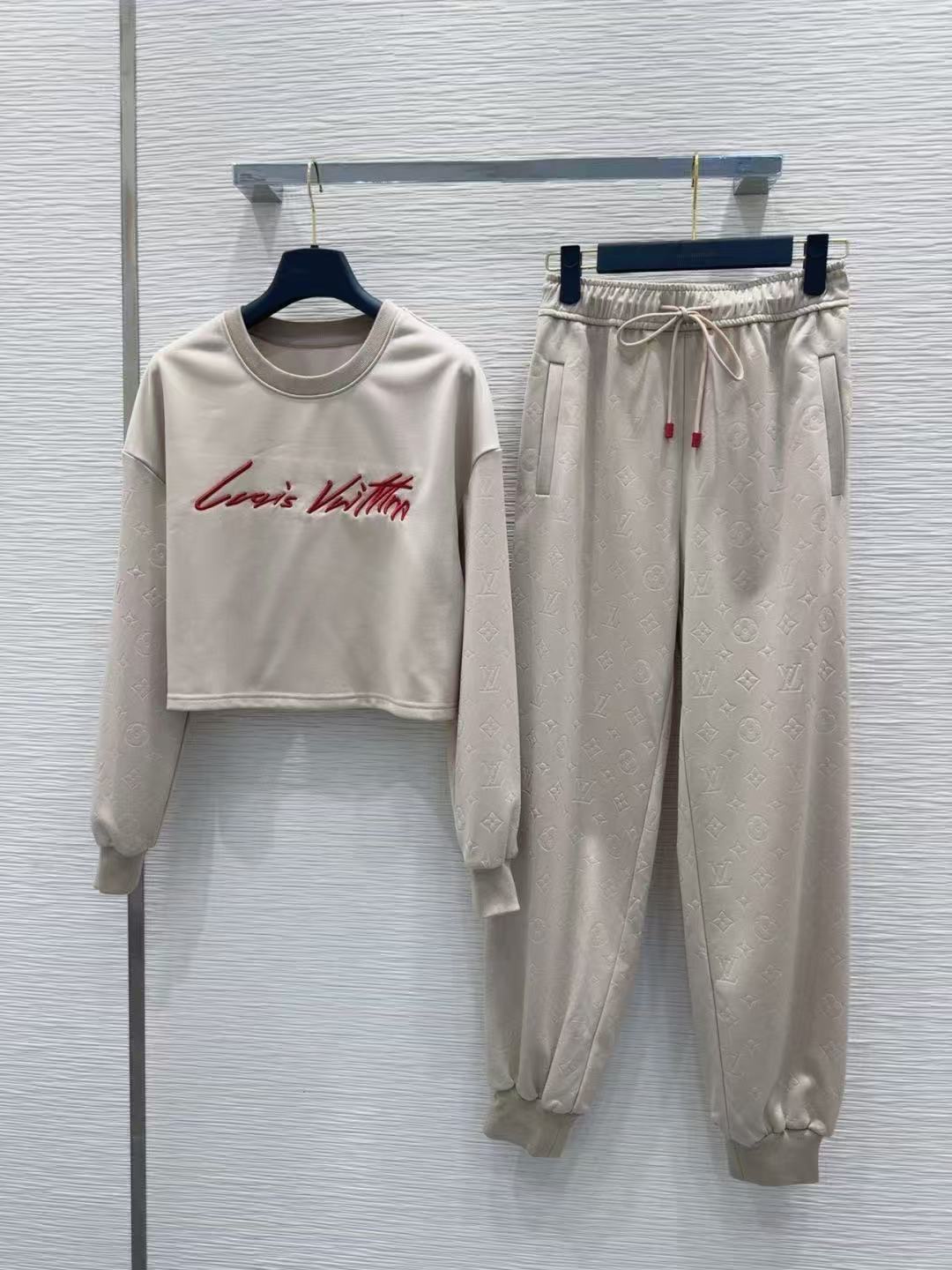 LV刺繍レターカジュアルスーツ【50％割引+送料無料】