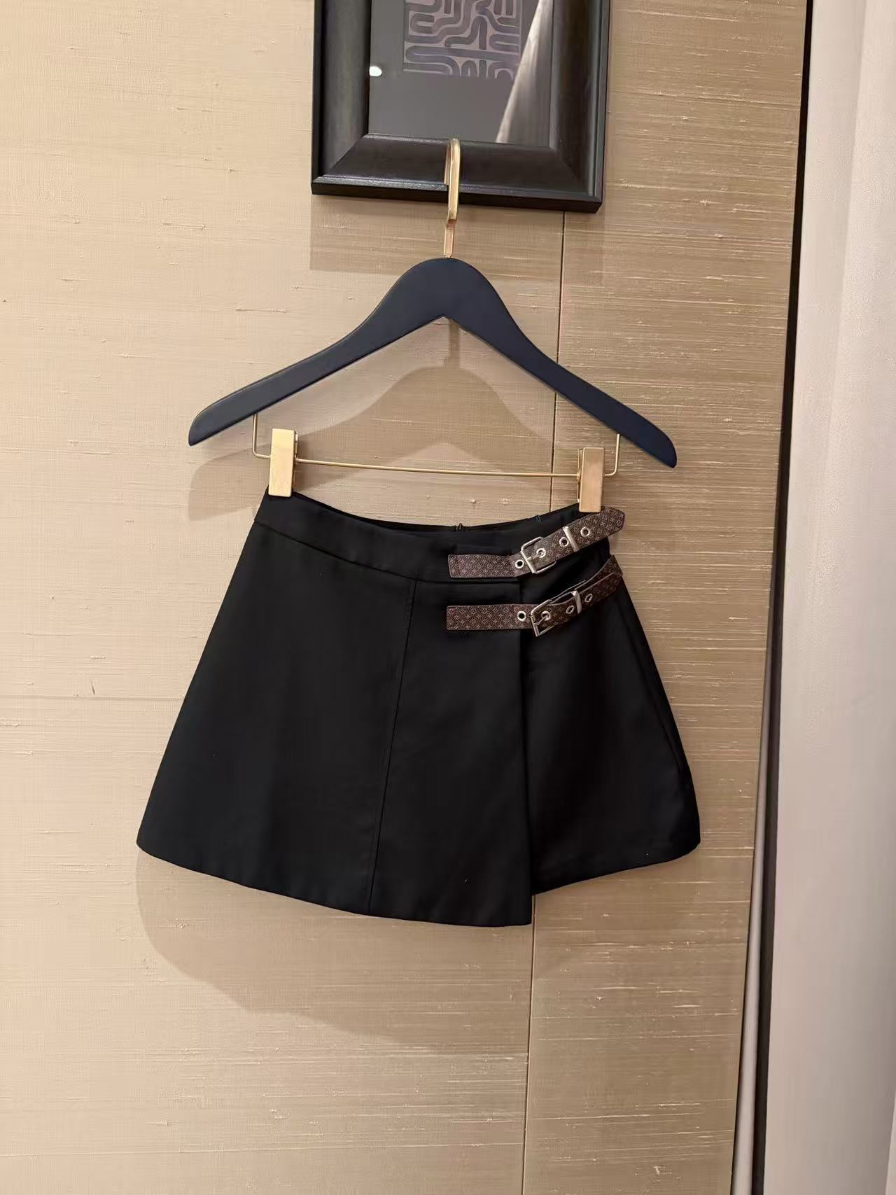 LVスカーフ、Tシャツ、スカートのツーピースセット【50％割引+送料無料】