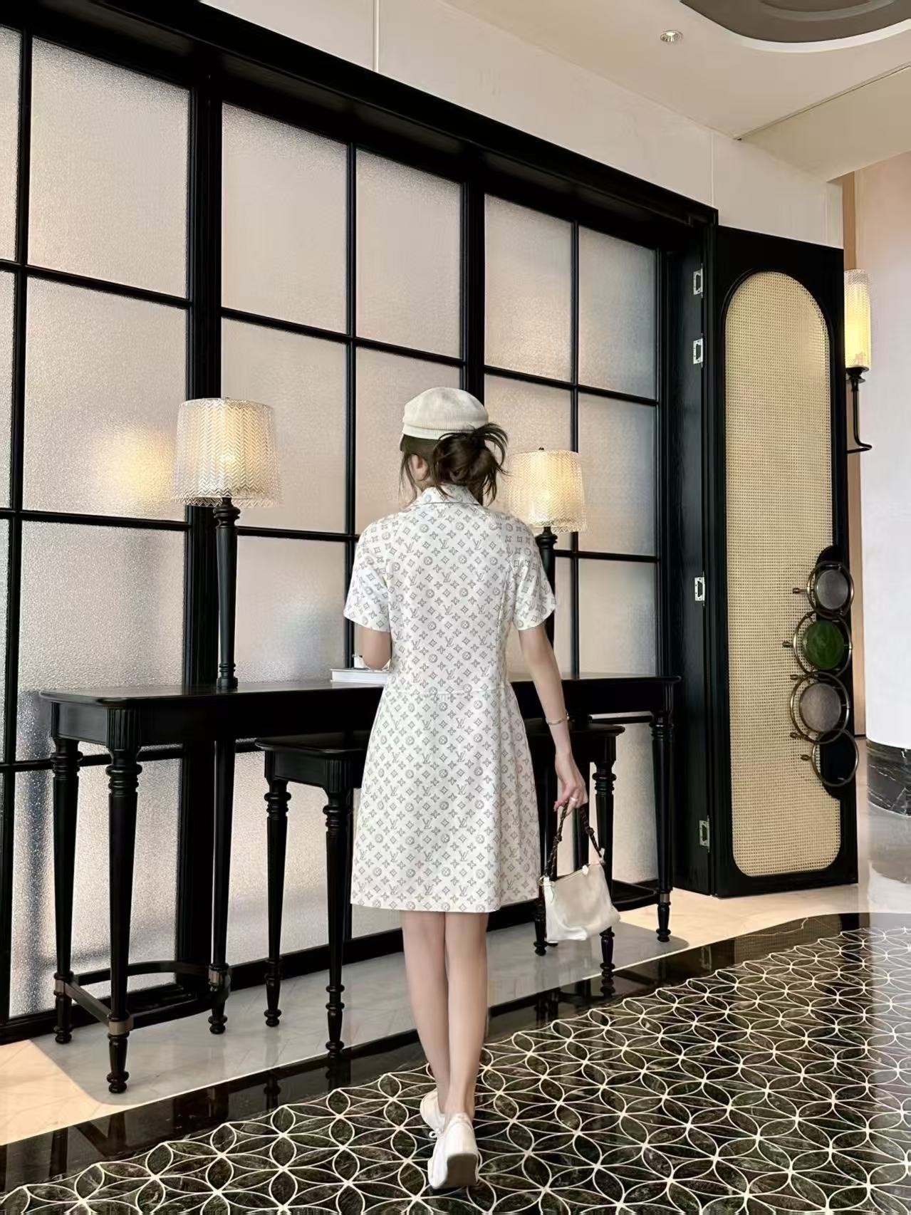 LVの高品質プリントポケットドレス【50％割引+送料無料】