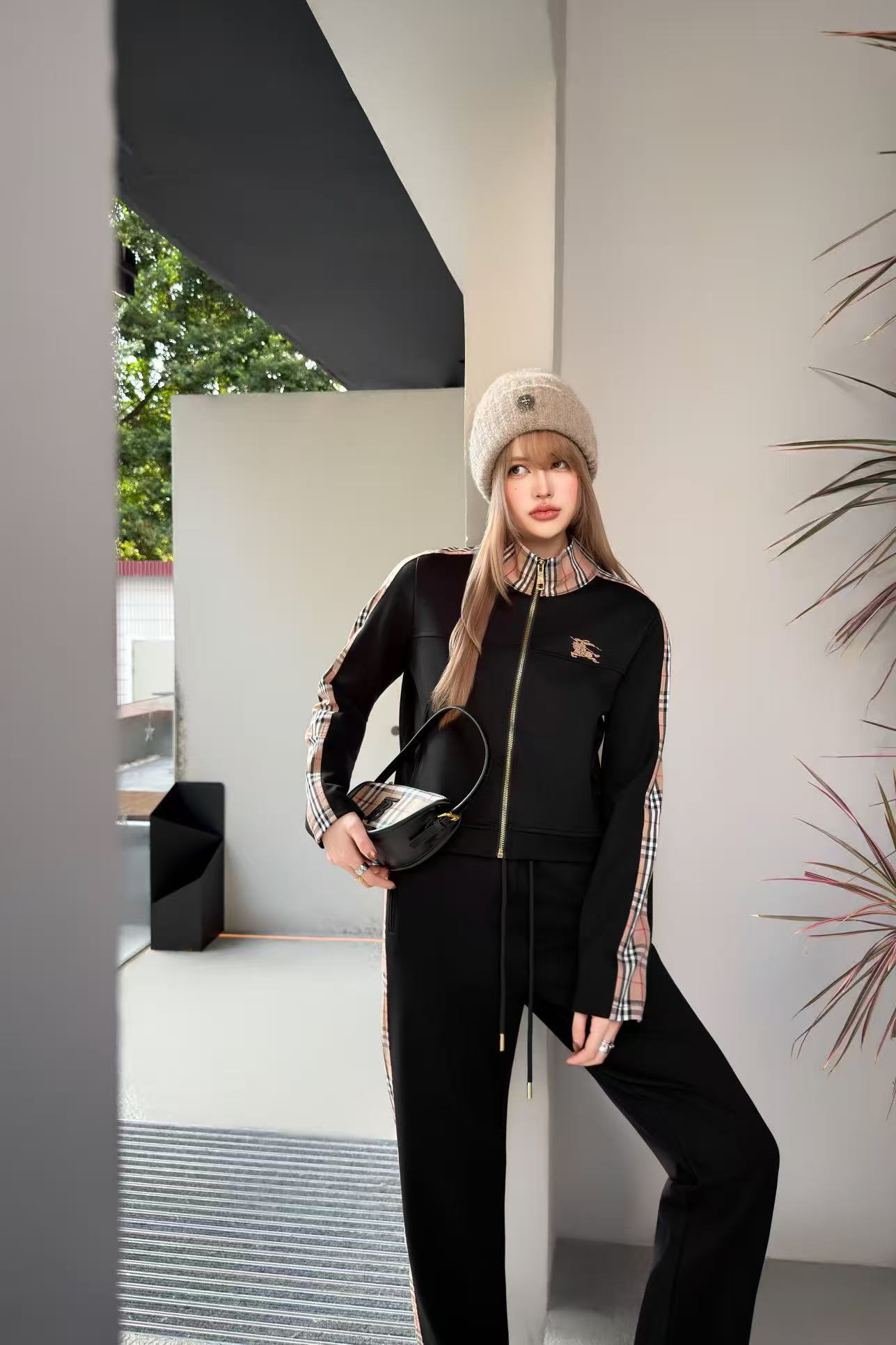 BUR8ERRY 高品質スタンドカラージャケット+パンツ ツーピースセット【50％割引+送料無料】